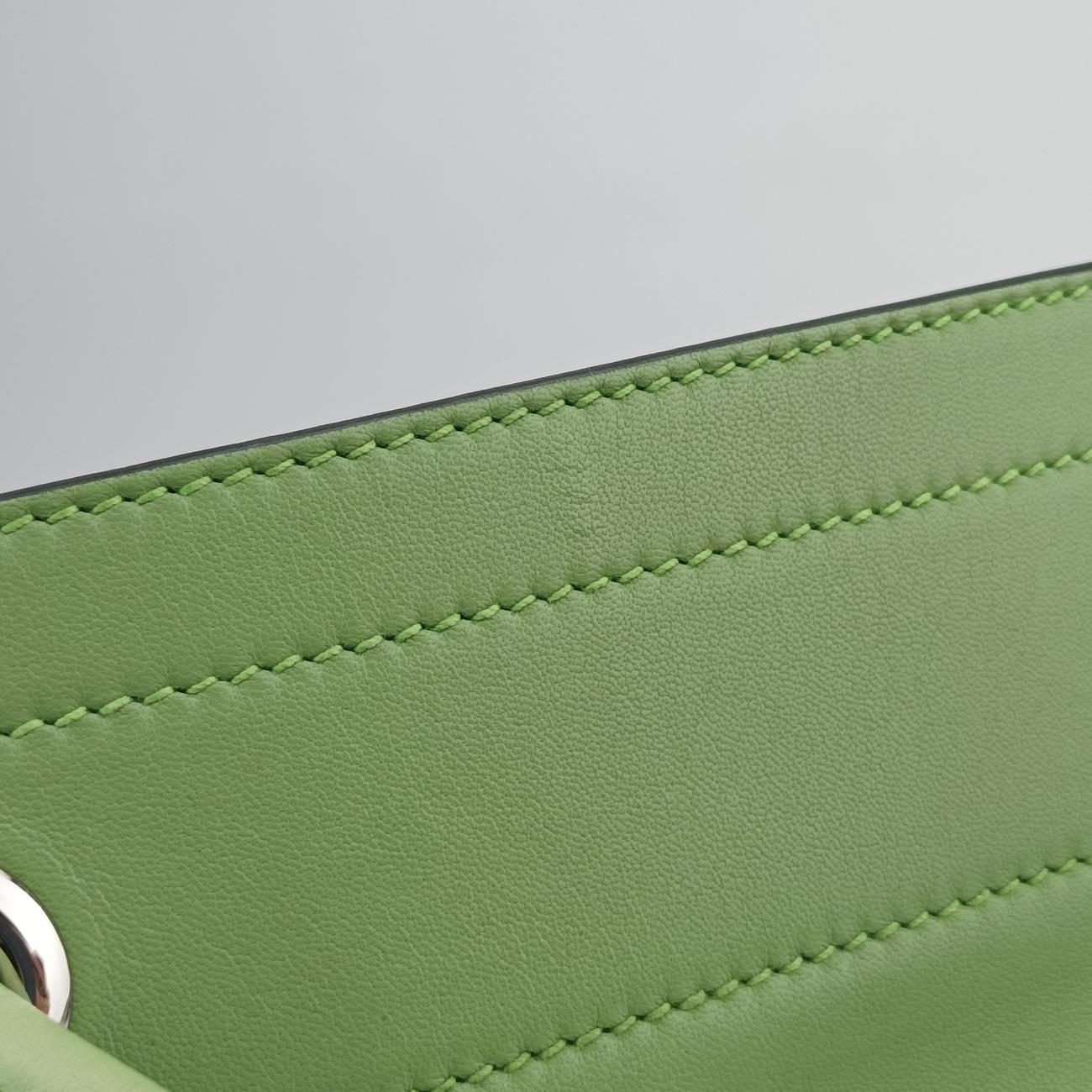 Pre-owned Hermes Sac Aline mini Green lambskin  shoulderbag | stylenewstar