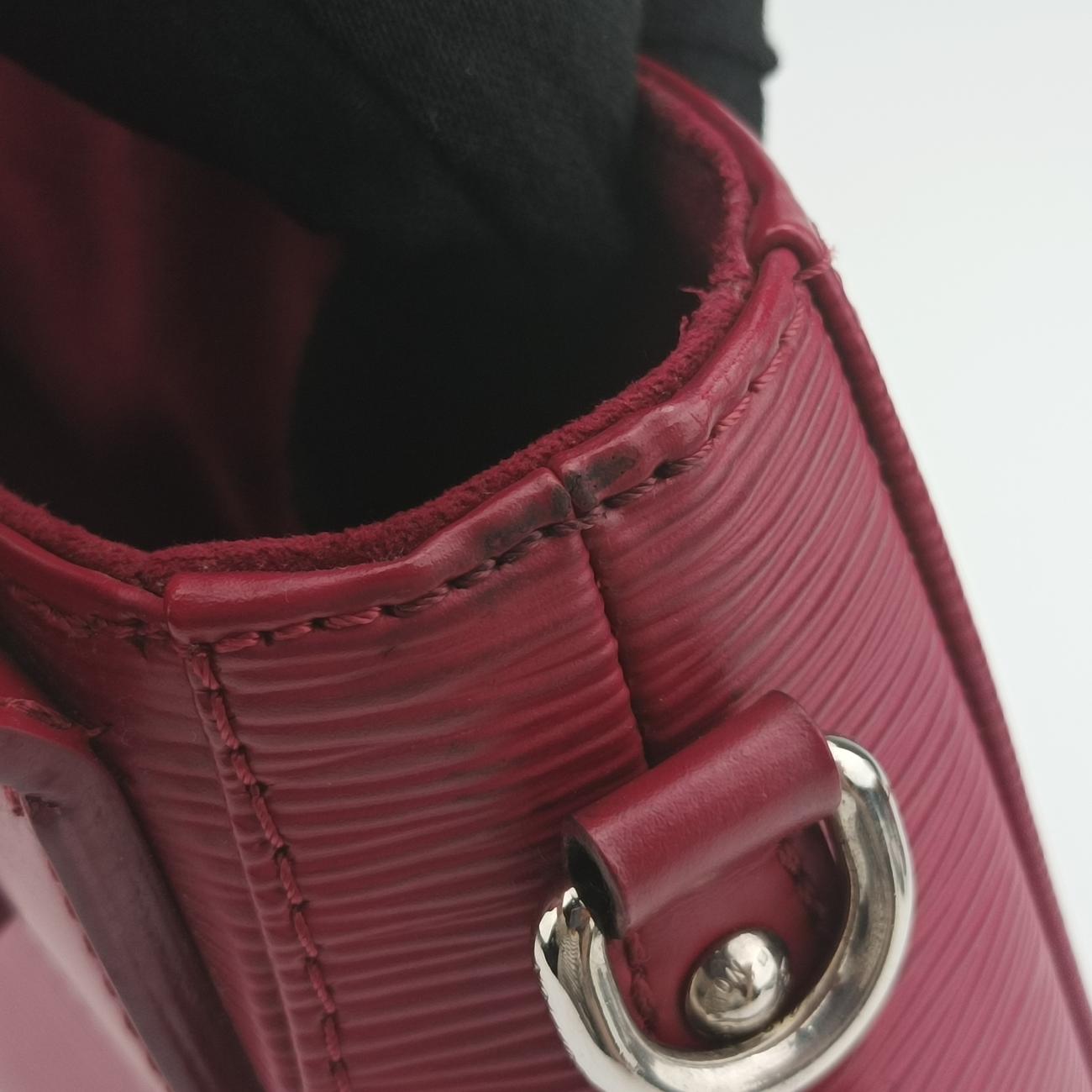 Vintage Louis Vuitton EDEN PM FUCHSIA Epi M40652 shoulderbag | stylenewstar