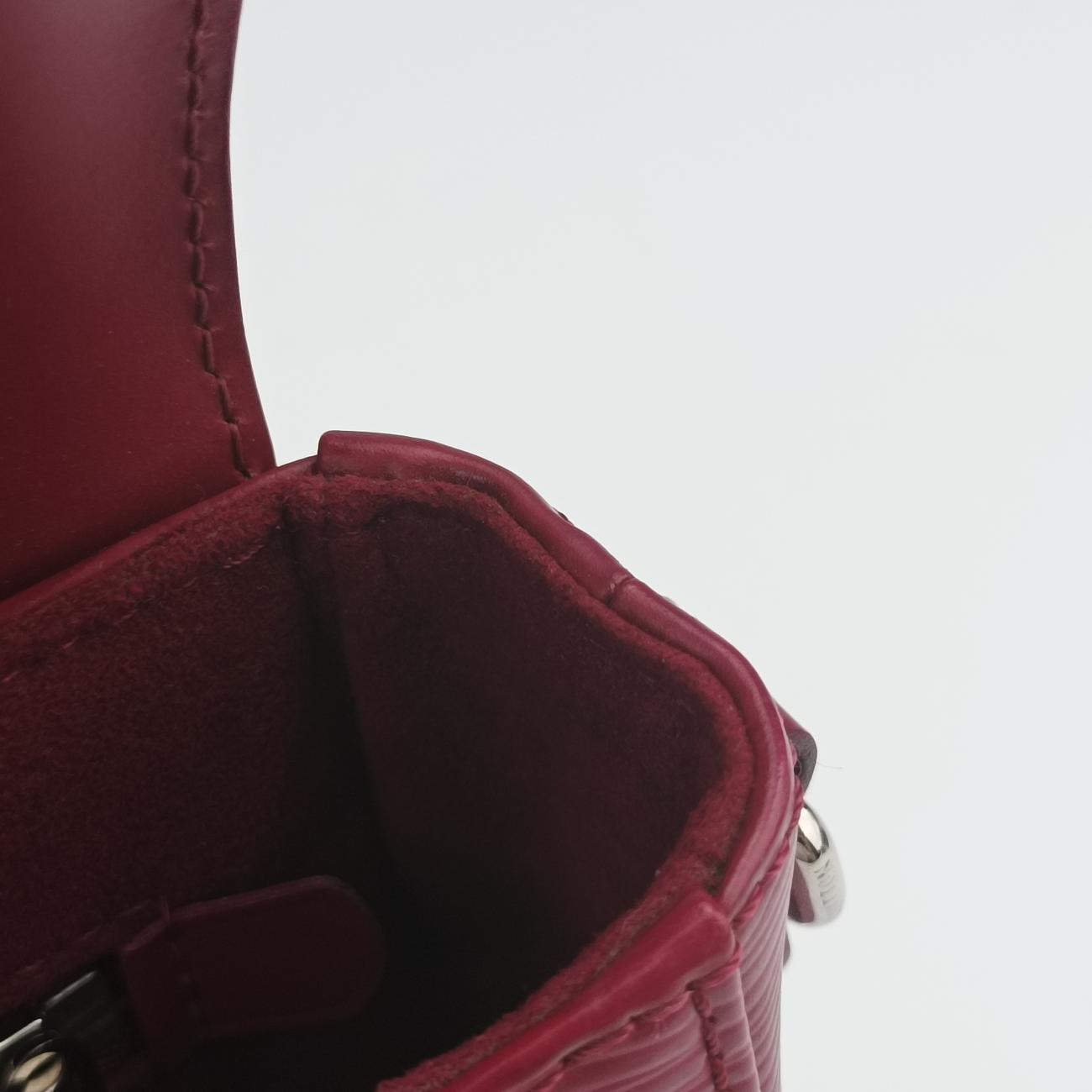 Vintage Louis Vuitton EDEN PM FUCHSIA Epi M40652 shoulderbag | stylenewstar