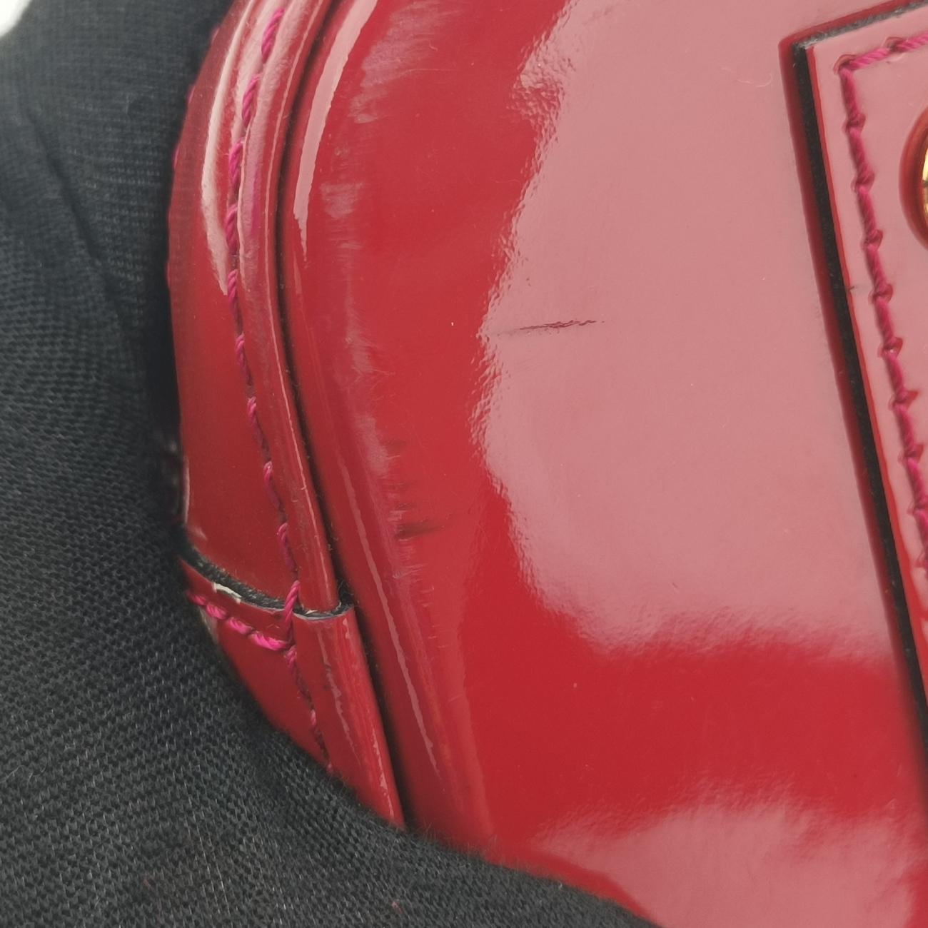 Pre-owned Louis Vuitton Alma BB pomme d'amour Vernis M91606 shoulderbag | stylenewstar