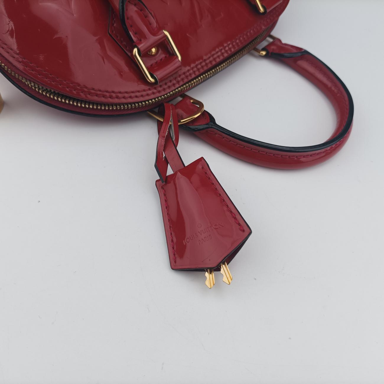 Pre-owned Louis Vuitton Alma BB pomme d'amour Vernis M91606 shoulderbag | stylenewstar