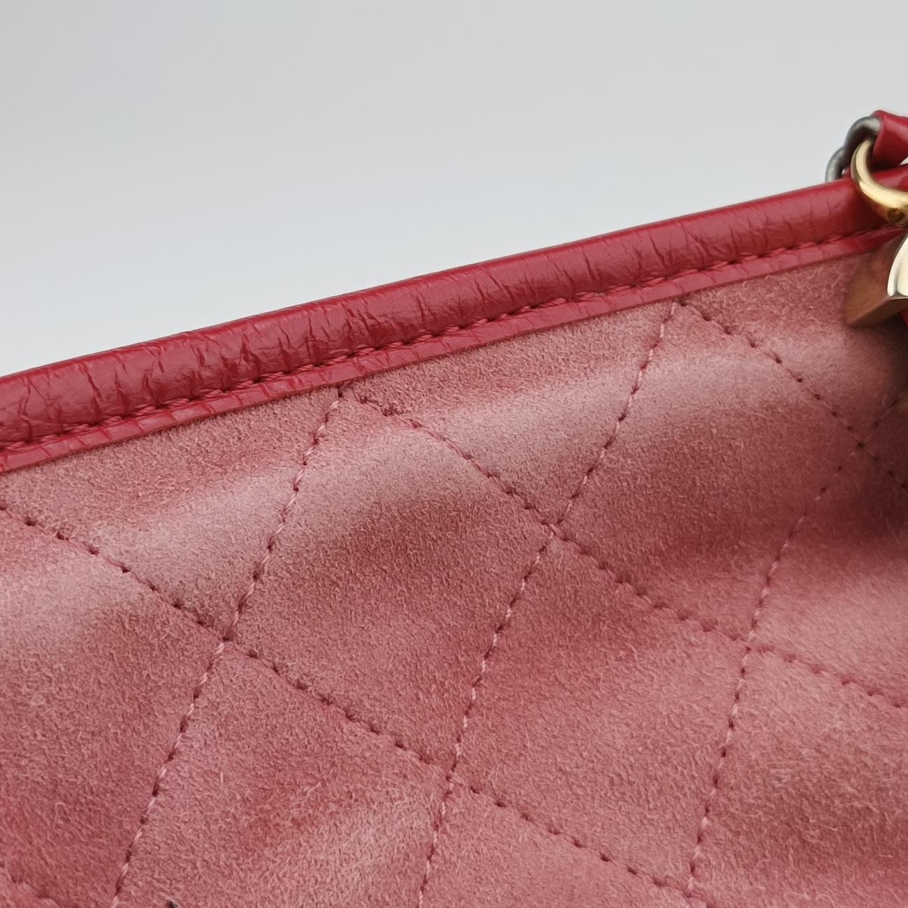 Secondhand Chanel GABRIELLE Red Suede × leather A91810 shoulderbag | stylenewstar