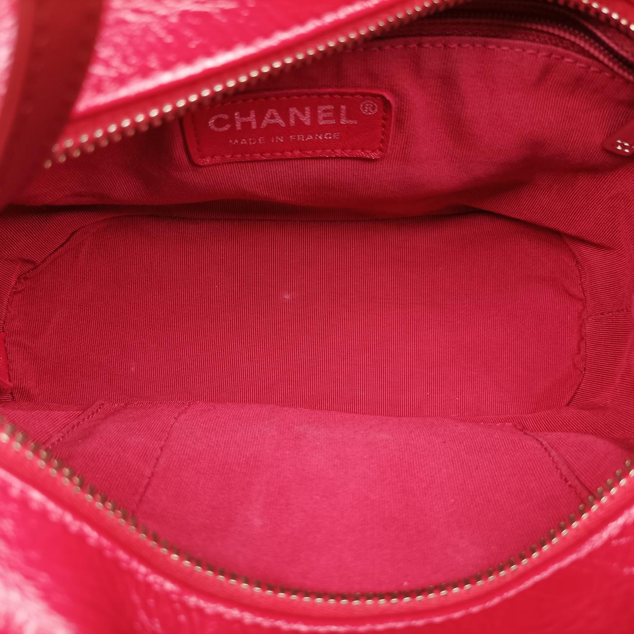 Secondhand Chanel GABRIELLE Red Suede × leather A91810 shoulderbag | stylenewstar