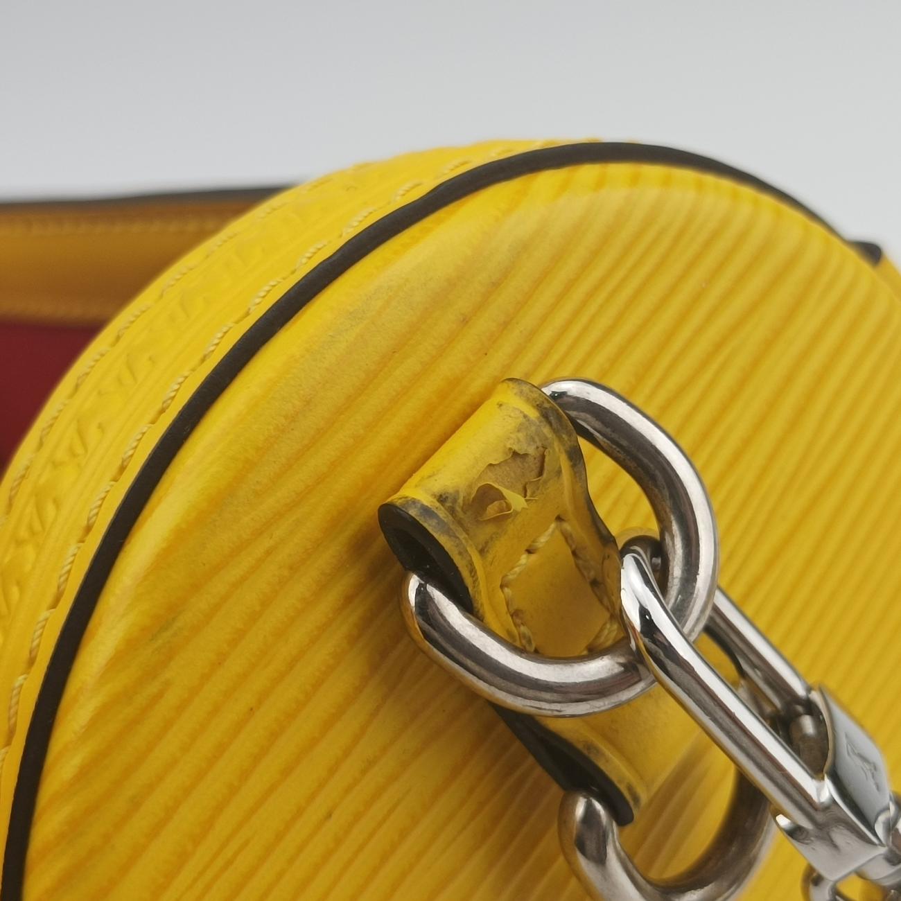 Pre-owned Louis Vuitton Papillon Trunk JAUNE Epi M58647 shoulderbag | stylenewstar