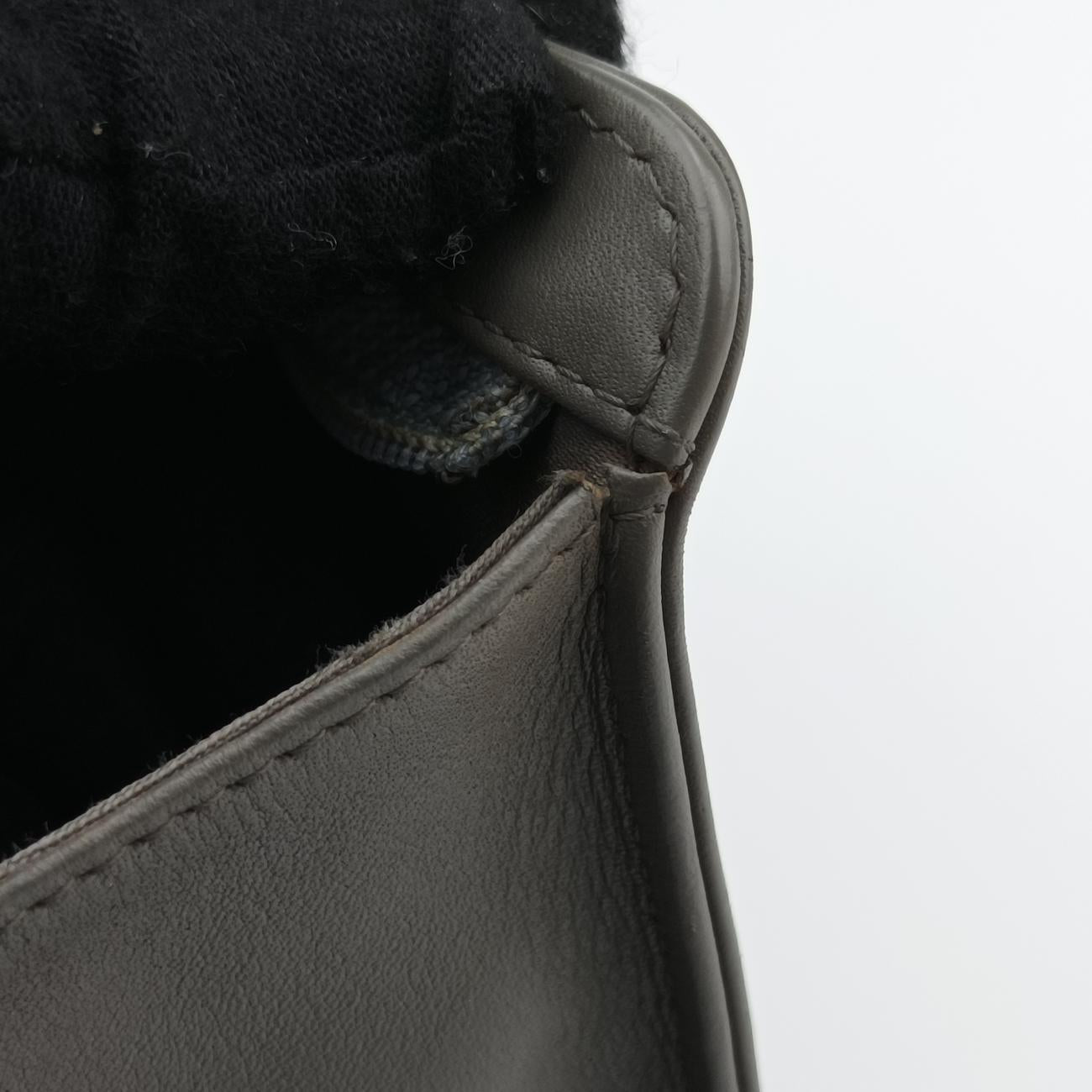 Pre-owned Chanel Iconic Matelasse Grey leather A37156 shoulderbag | stylenewstar