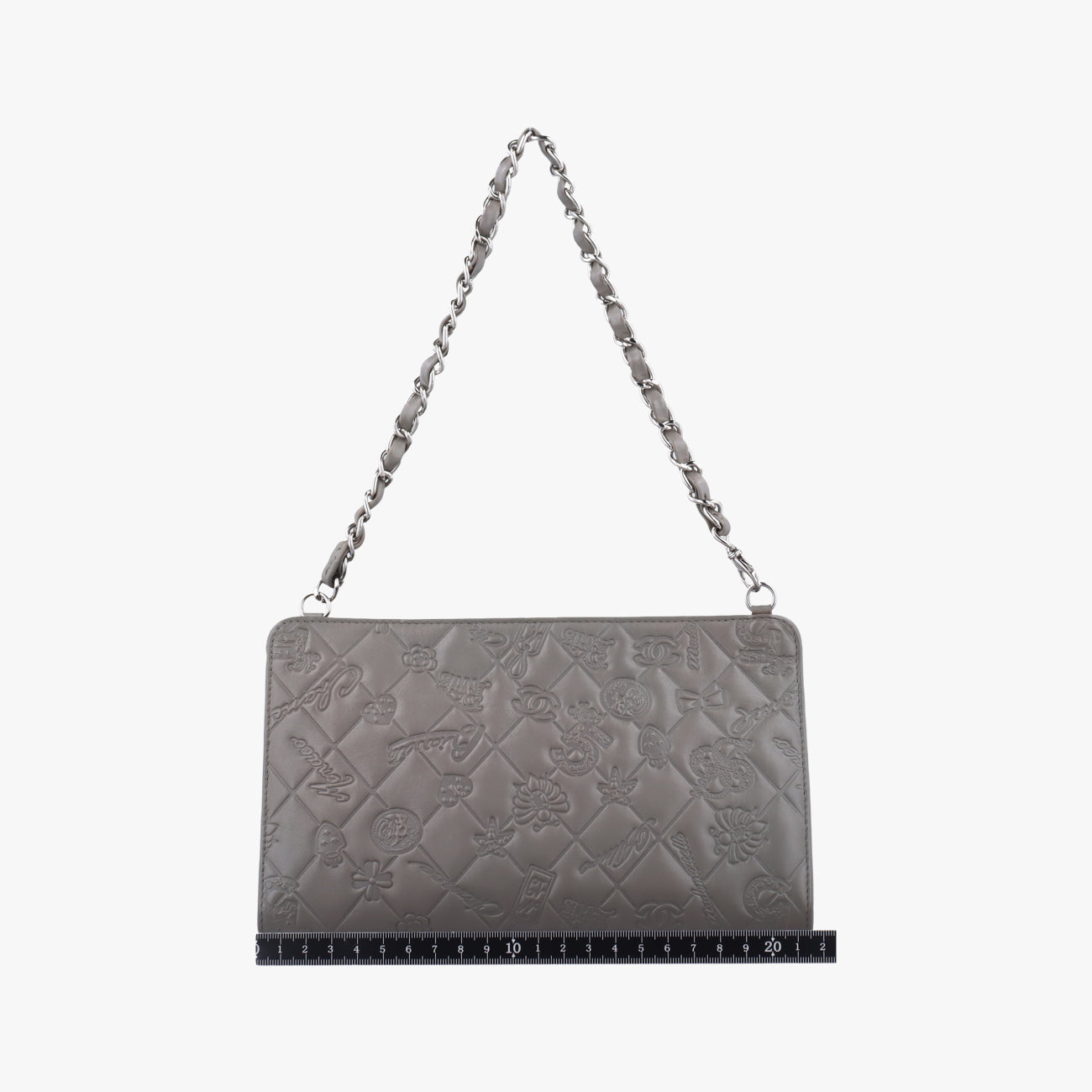 Pre-owned Chanel Iconic Matelasse Grey leather A37156 shoulderbag | stylenewstar