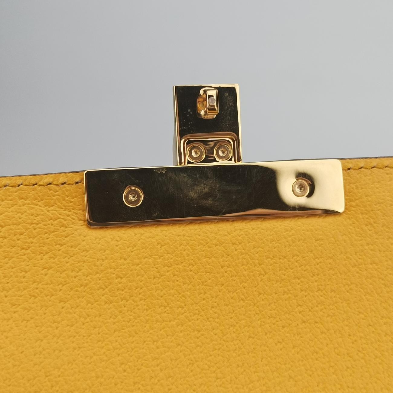 Pre-owned Gucci GG flora Padlock Bamboo Beige×Yellow×Multicolour PVC coated canvas 603221 shoulderbag | stylenewstar