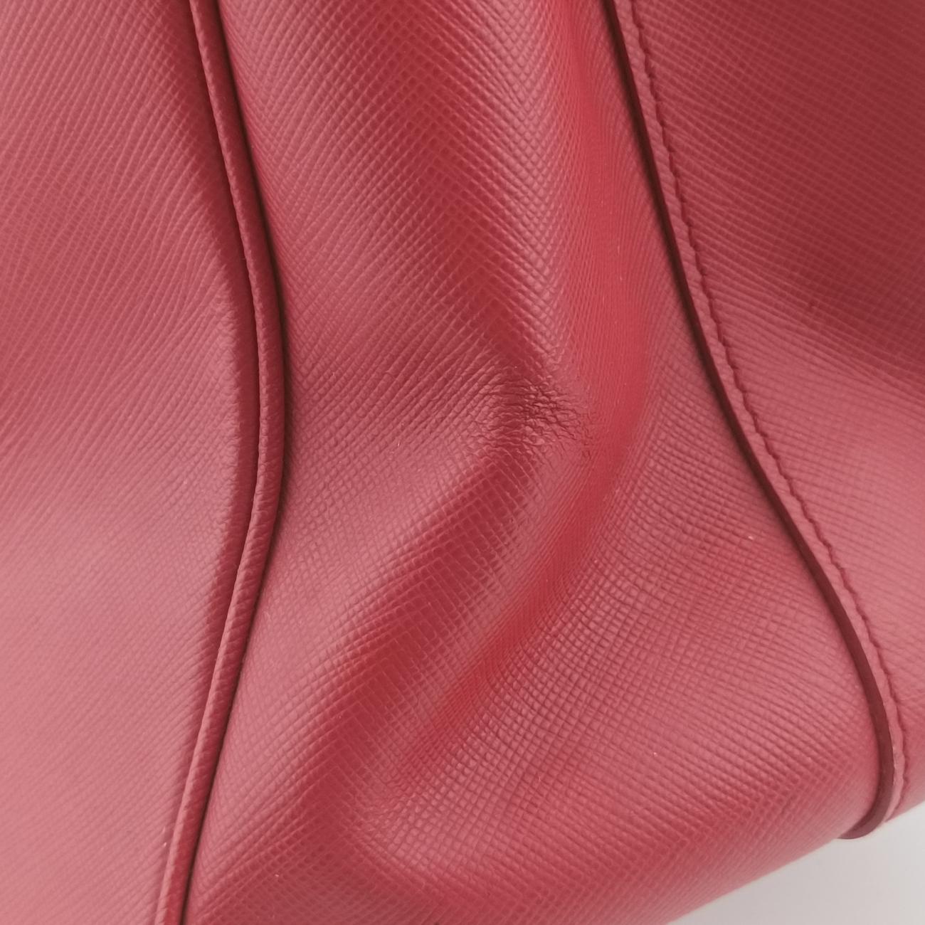 Pre-owned Prada Galleria Red SAFFIANO Leather BN1786 handbag | stylenewstar