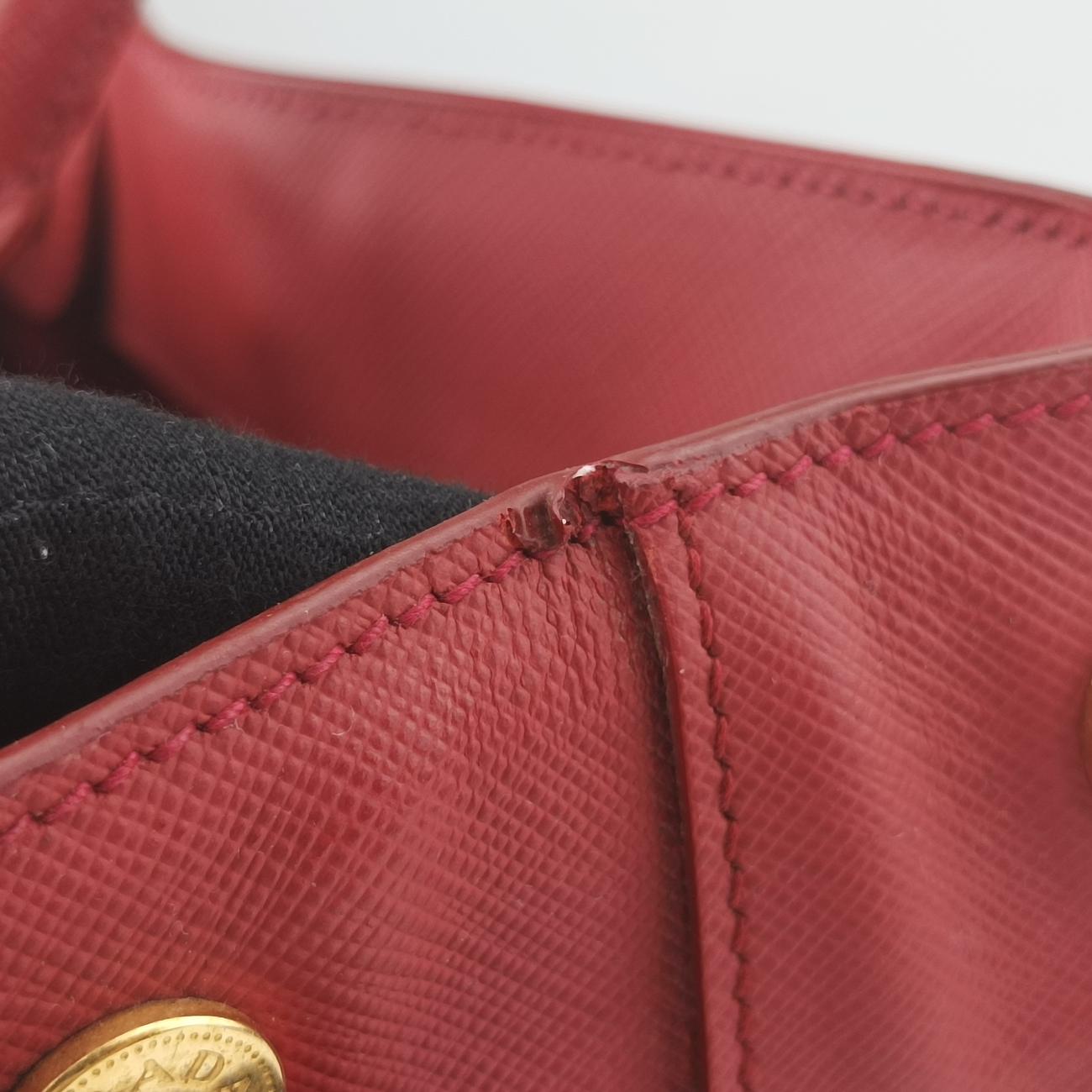 Pre-owned Prada Galleria Red SAFFIANO Leather BN1786 handbag | stylenewstar