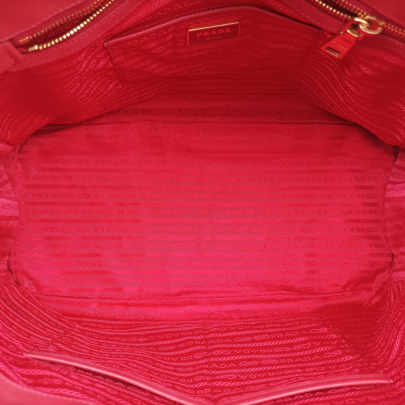 Pre-owned Prada Galleria Red SAFFIANO Leather BN1786 handbag | stylenewstar