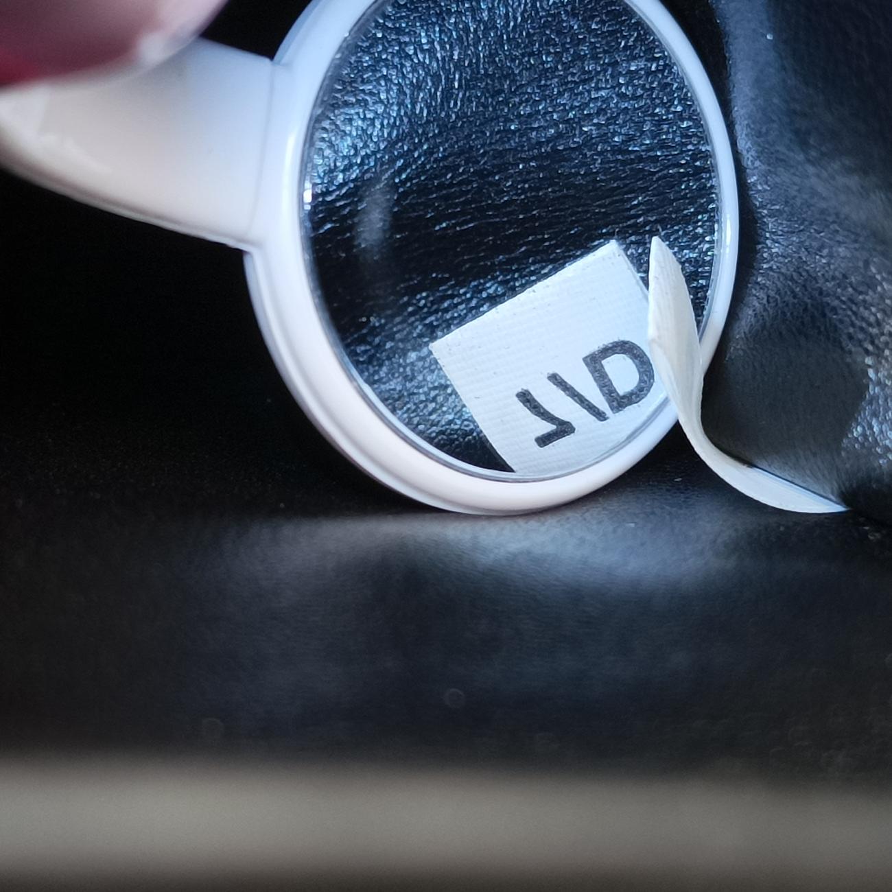 Secondhand Prada Logo Plaque Silver Leather  shoulderbag | stylenewstar