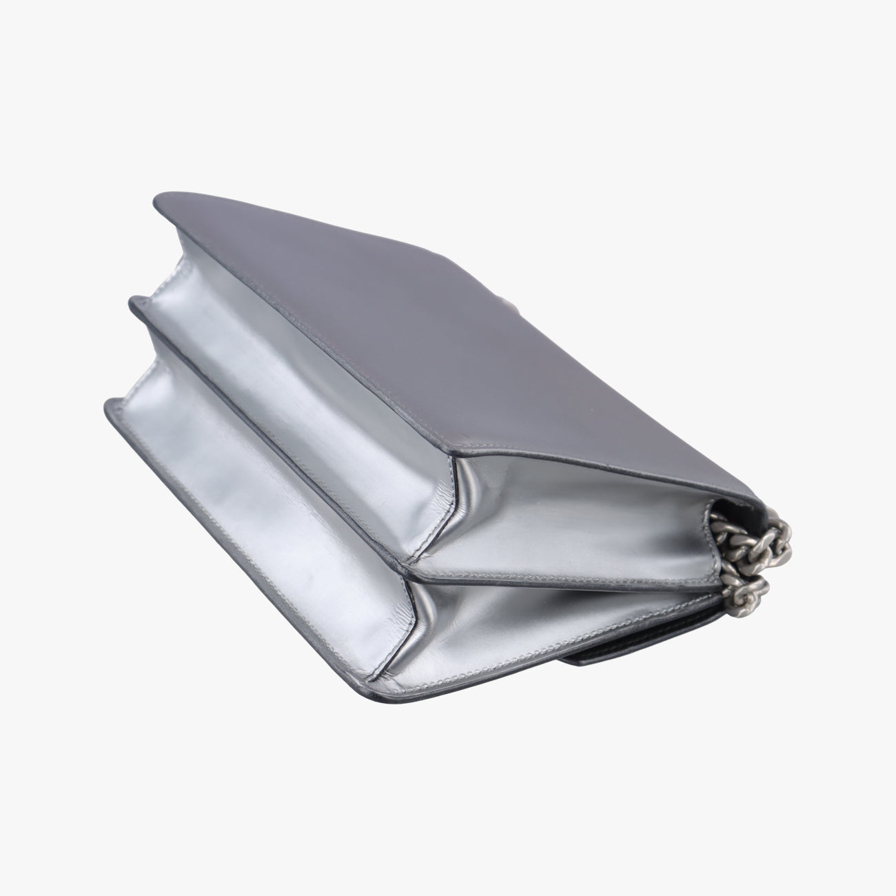 Secondhand Prada Logo Plaque Silver Leather  shoulderbag | stylenewstar