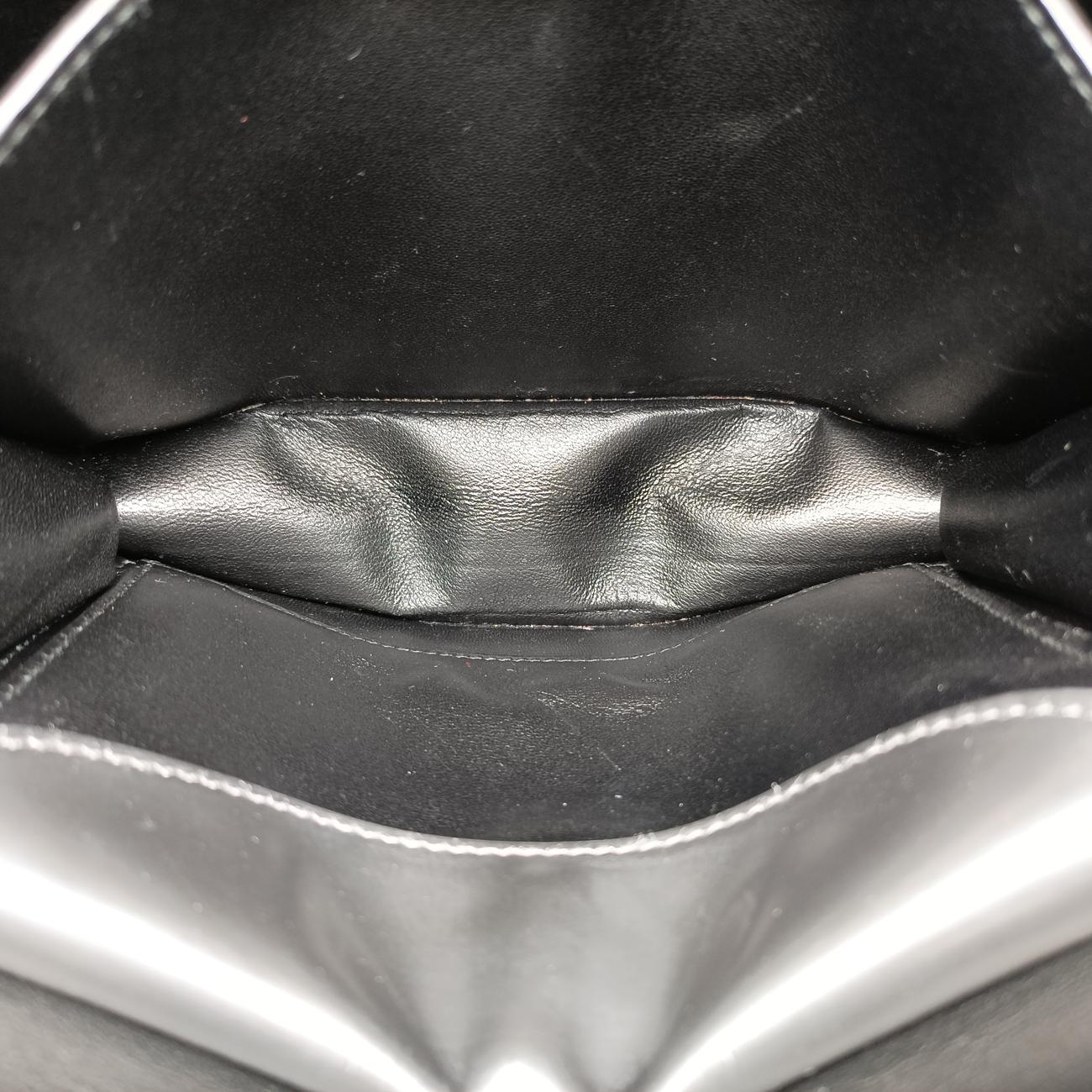 Secondhand Prada Logo Plaque Silver Leather  shoulderbag | stylenewstar