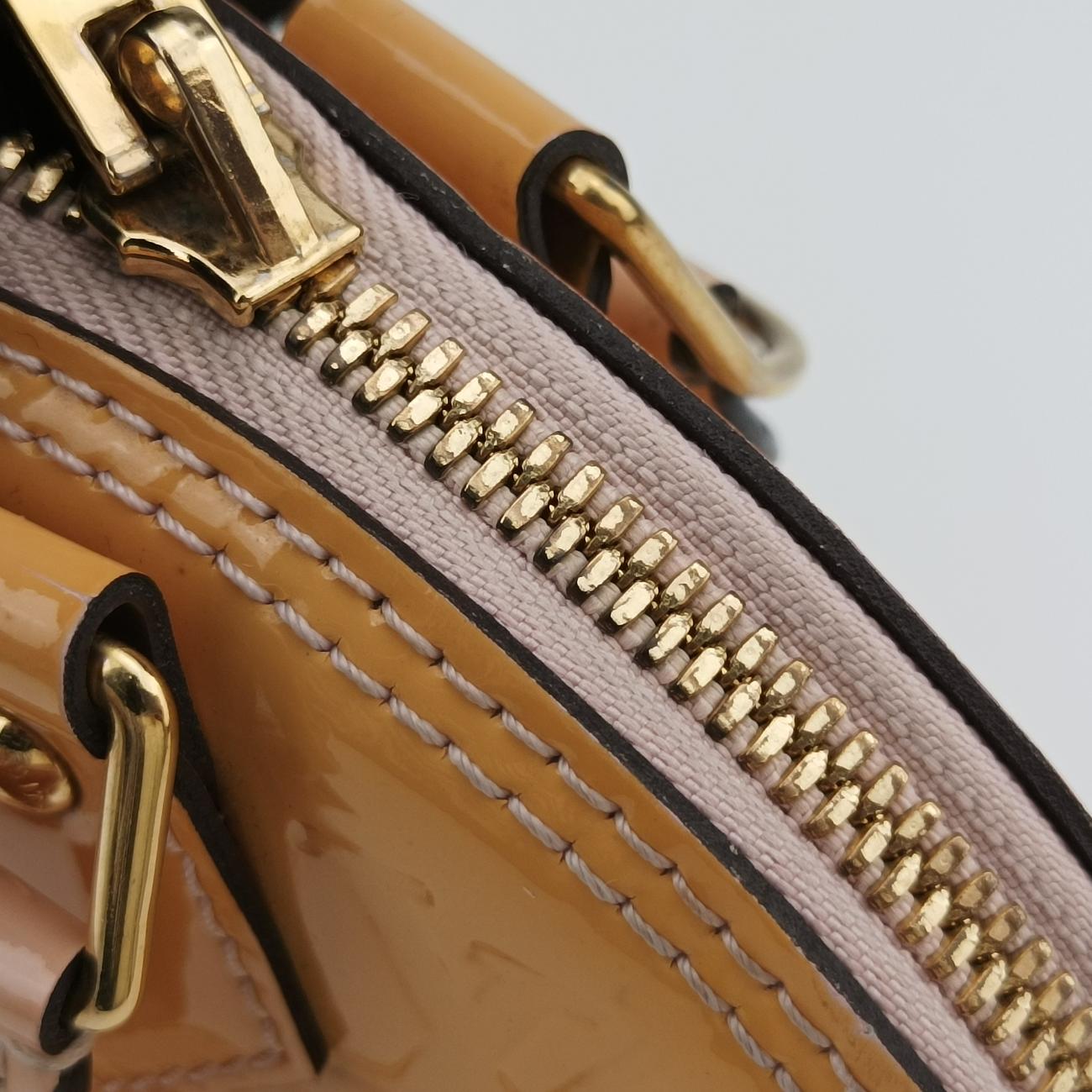 Pre-owned Louis Vuitton Alma BB ROSE FLORENTIN Vernis M91607 shoulderbag | stylenewstar