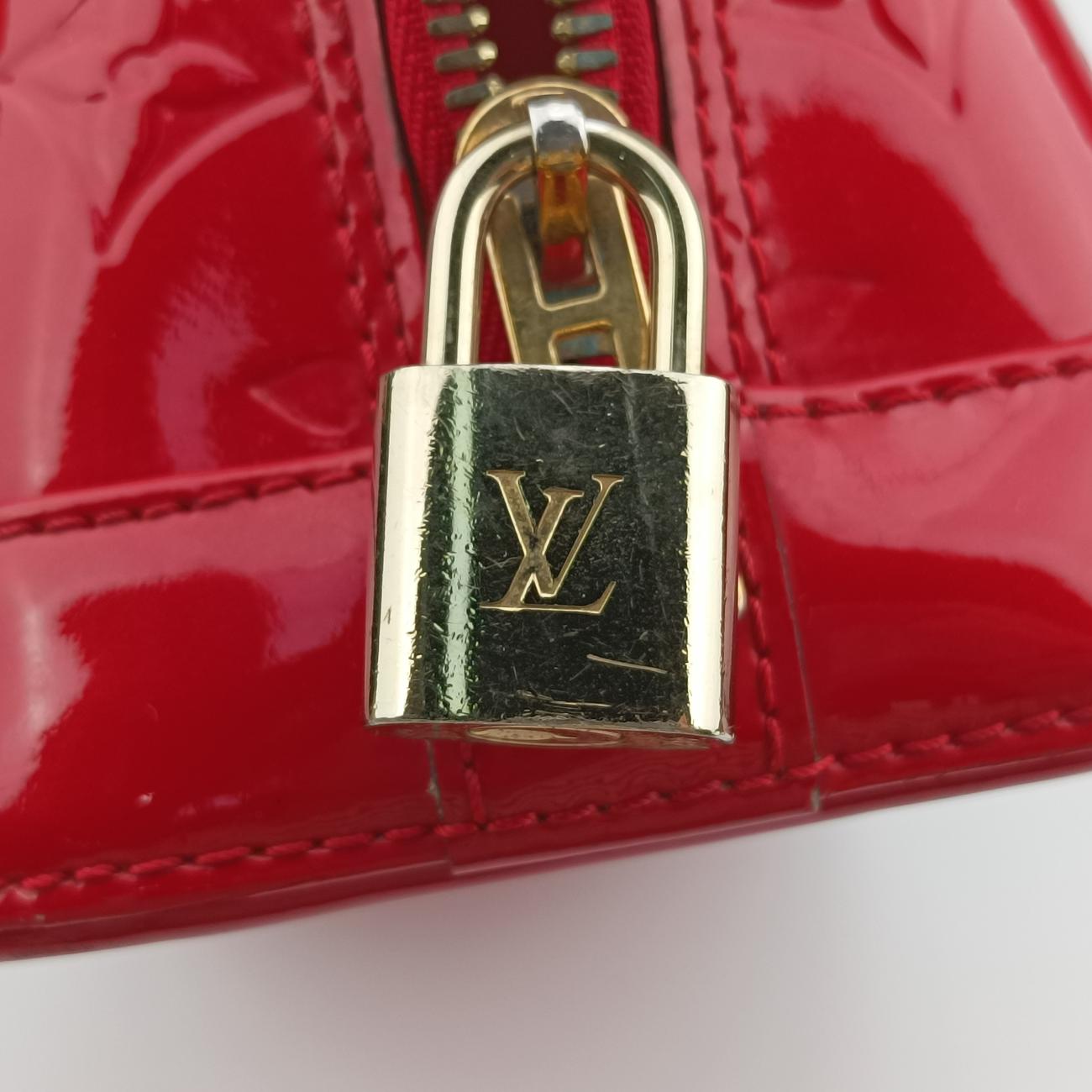 Secondhand Louis Vuitton Alma BB CERISE Vernis M90174 shoulderbag | stylenewstar