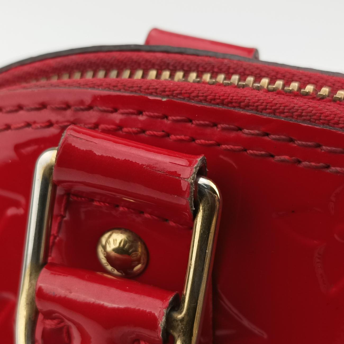 Secondhand Louis Vuitton Alma BB CERISE Vernis M90174 shoulderbag | stylenewstar