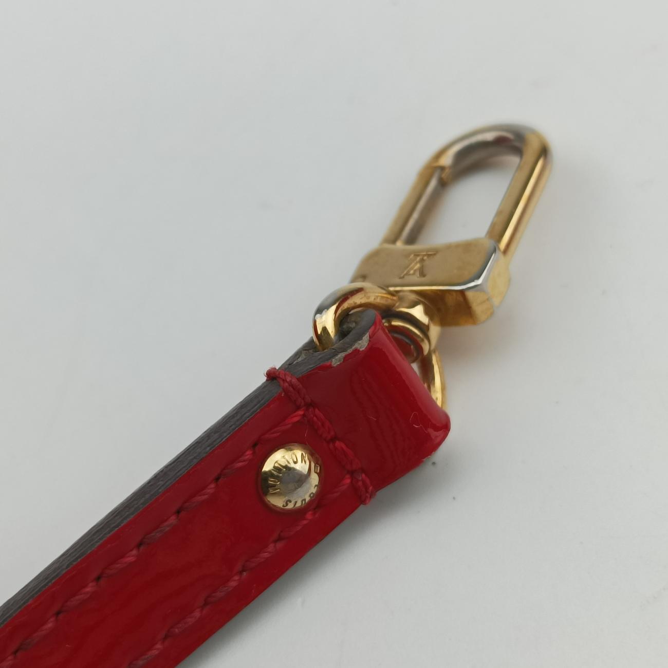 Secondhand Louis Vuitton Alma BB CERISE Vernis M90174 shoulderbag | stylenewstar