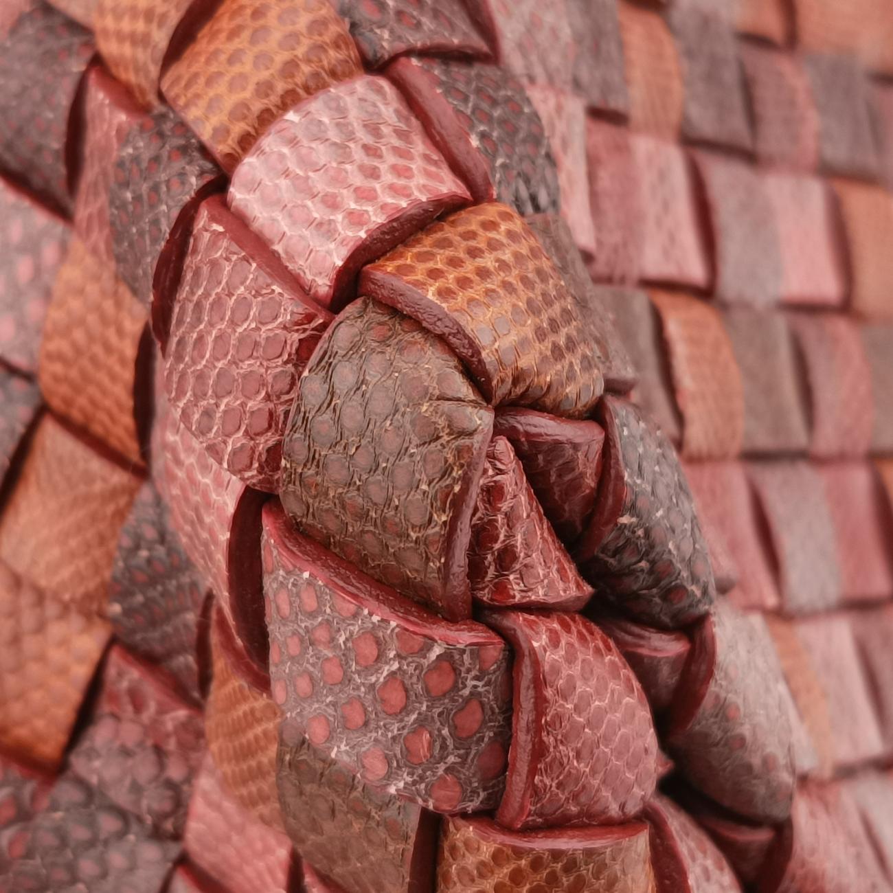 Pre-owned Bottega Veneta Intrecciato Red×Multicolour Leather  shoulderbag | stylenewstar