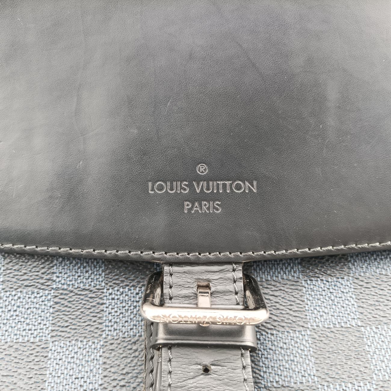Pre-owned Louis Vuitton Newport Messenger PM black x navy Damier Cobalt N41587 crossbodybag | stylenewstar