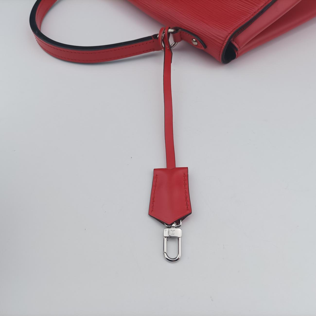 Pre-owned Louis Vuitton Cluny Red Epi M41333 shoulderbag | stylenewstar