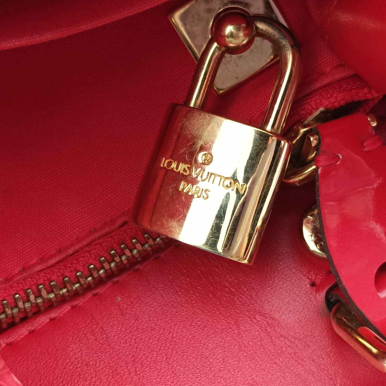 Pre-owned Louis Vuitton MONTAIGNE BB CERISE Vernis M50170 shoulderbag | stylenewstar