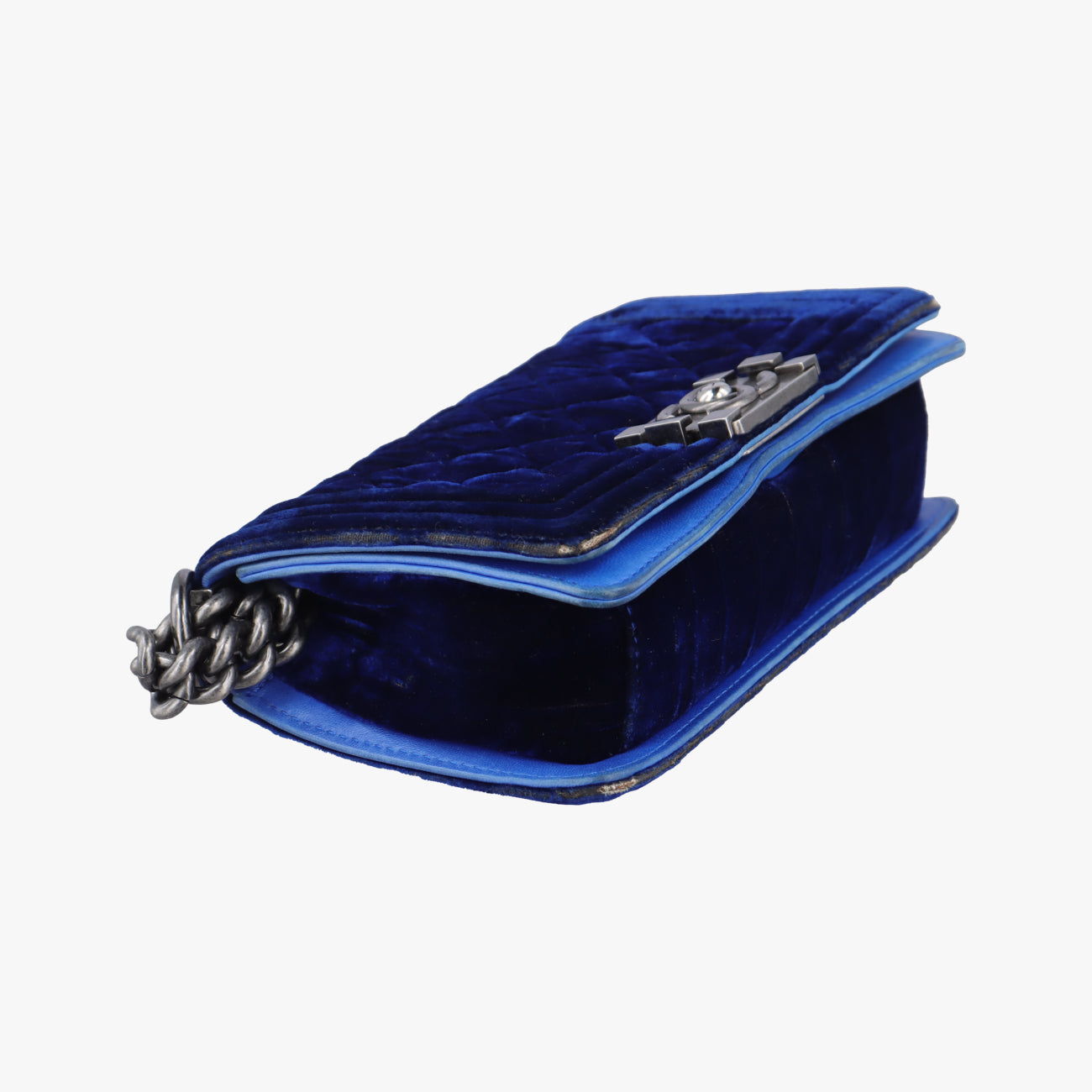 Pre-owned Chanel BOY CHANEL Blue velour A67416 shoulderbag | stylenewstar