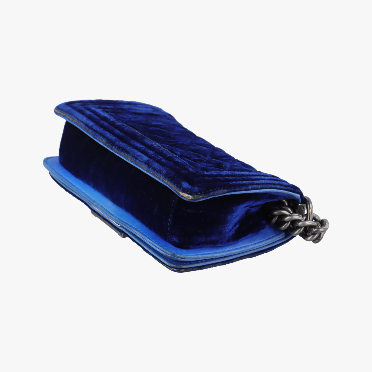 Pre-owned Chanel BOY CHANEL Blue velour A67416 shoulderbag | stylenewstar