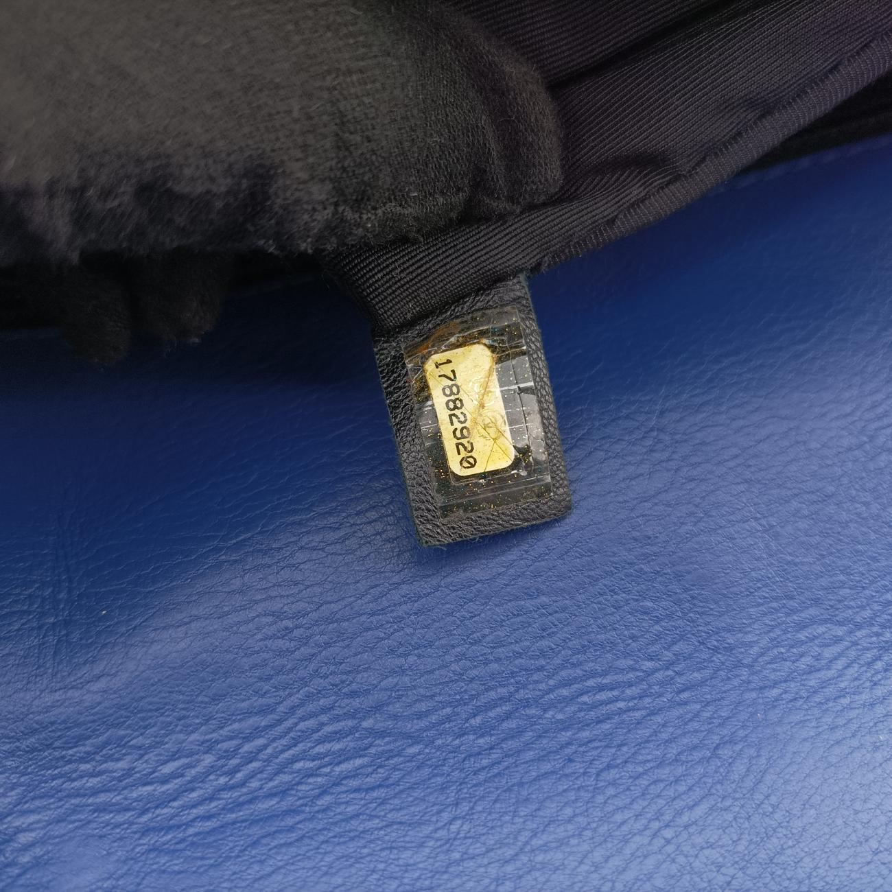 Secondhand Chanel BOY CHANEL Blue leather A67087 shoulderbag | stylenewstar