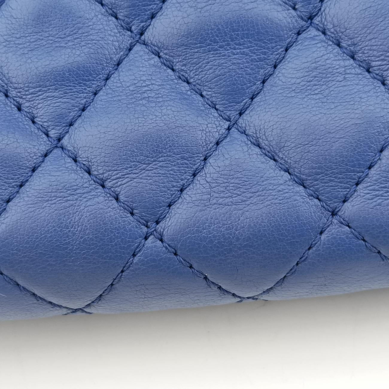 Secondhand Chanel BOY CHANEL Blue leather A67087 shoulderbag | stylenewstar