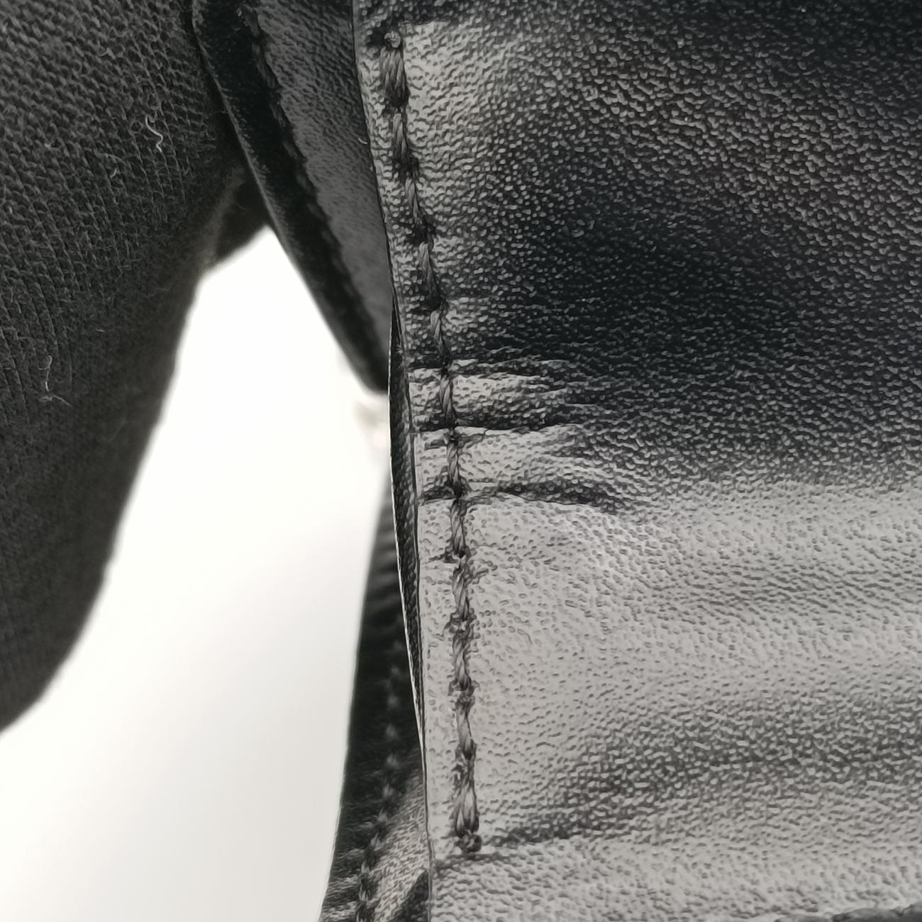 Pre-owned Fendi studded Kan I Black Leather 8M0381 shoulderbag | stylenewstar