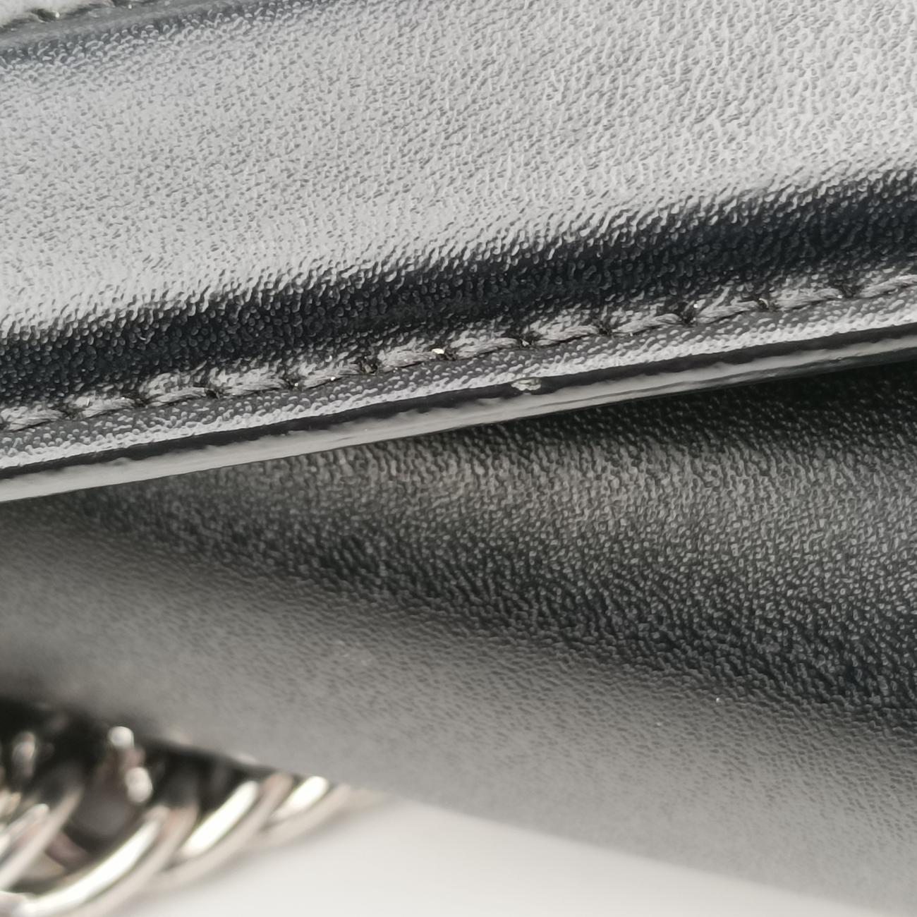 Pre-owned Fendi studded Kan I Black Leather 8M0381 shoulderbag | stylenewstar