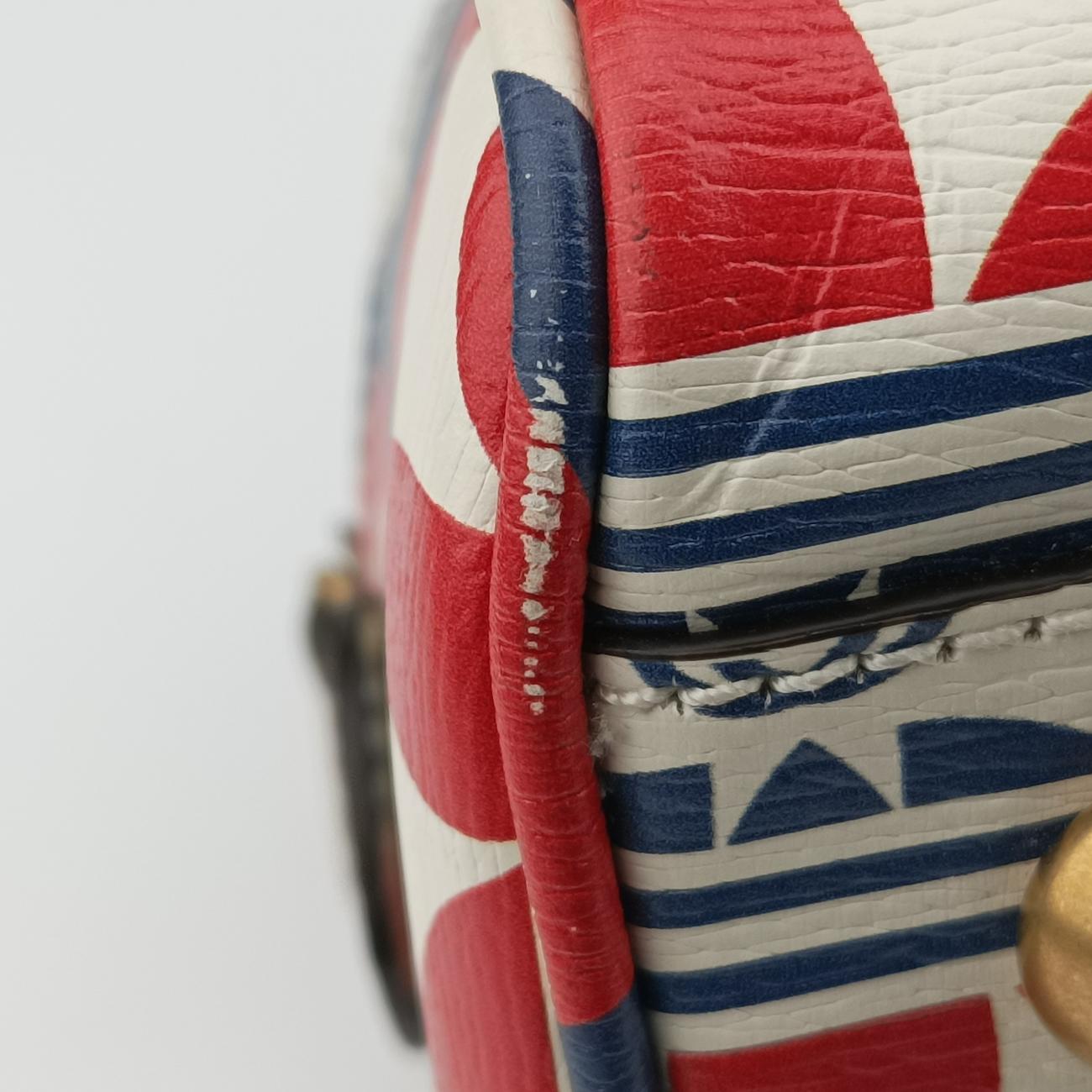 Pre-owned Gucci adidas collaboration mini duffel White x Red x Blue Leather 702397 shoulderbag | stylenewstar