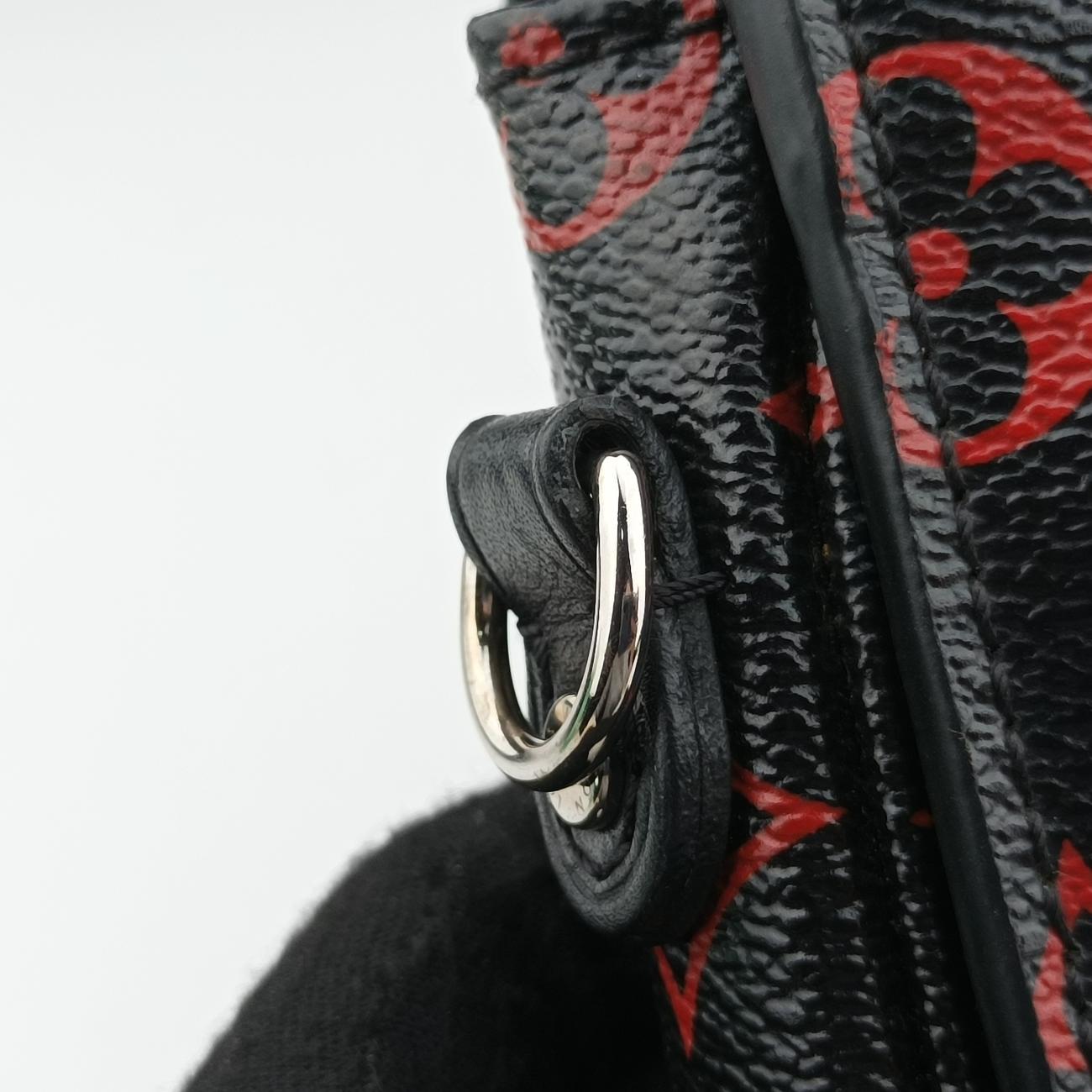 Vintage Louis Vuitton Pochette Metis MM Noir×ROUGE Monogram Infrarouge M41462 shoulderbag | stylenewstar