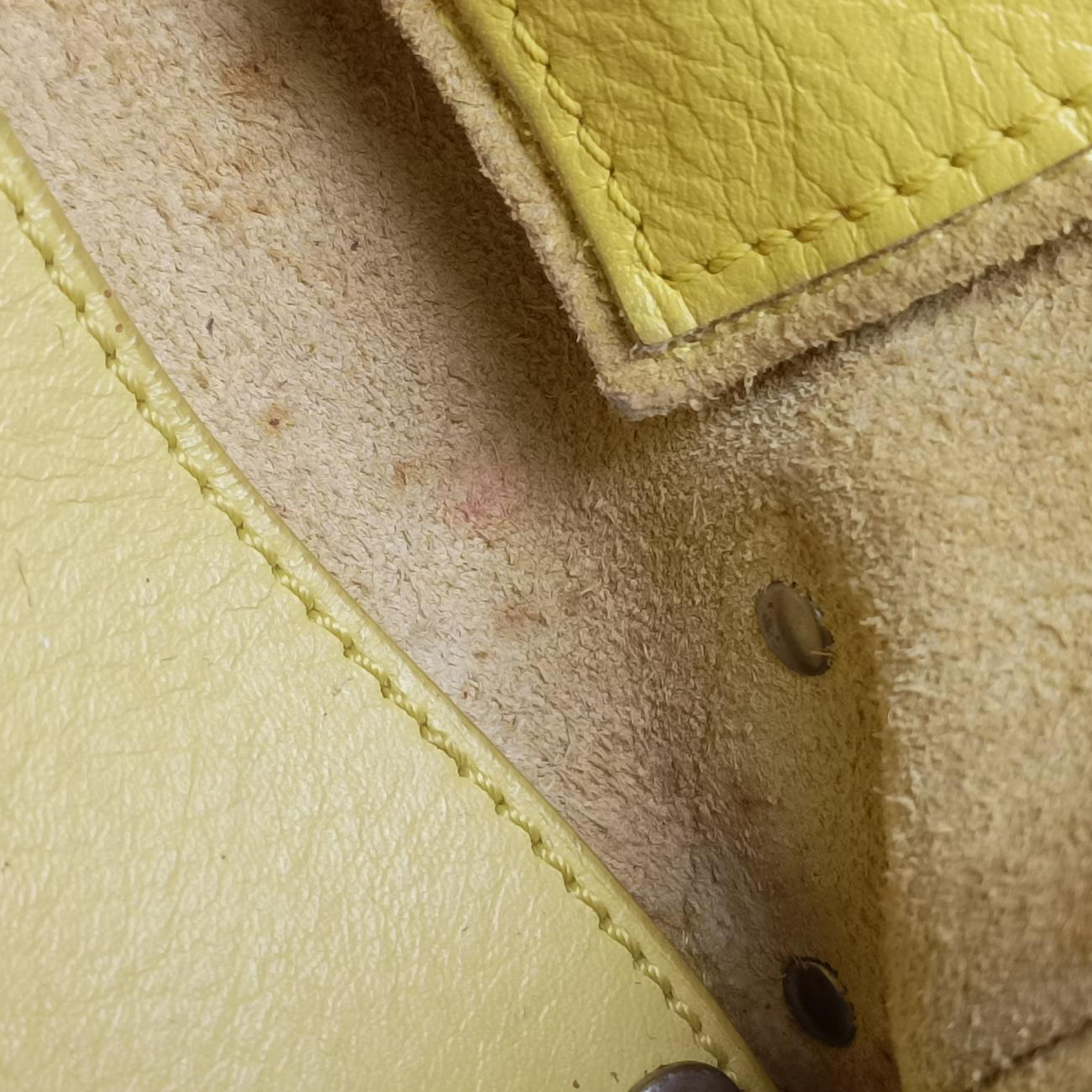 Pre-owned Balenciaga Paper A6 Zip Around Yellow Lambskin 370926 shoulderbag | stylenewstar