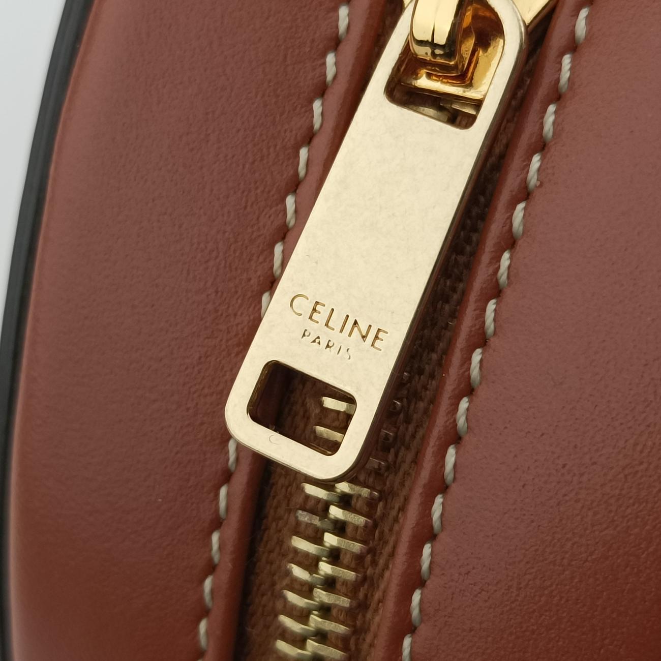 Vintage Celine Oval Purse Cuir Triomphe Brown Leather  shoulderbag | stylenewstar