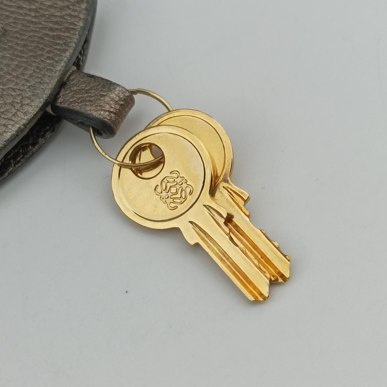 Vintage Loewe Amazona 36 Golden Leather  handbag | stylenewstar