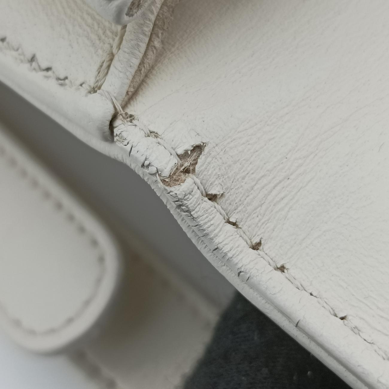 Pre-owned Christian Dior Diorama White Leather  shoulderbag | stylenewstar