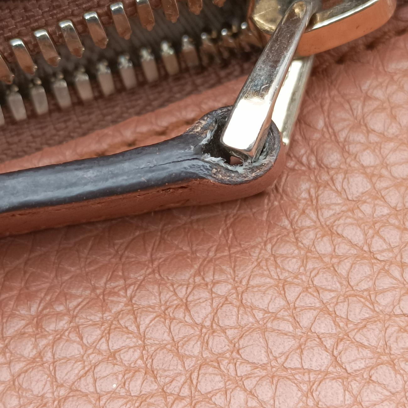 Vintage Gucci Soho GG logo Brown Leather 338970 shoulderbag | stylenewstar