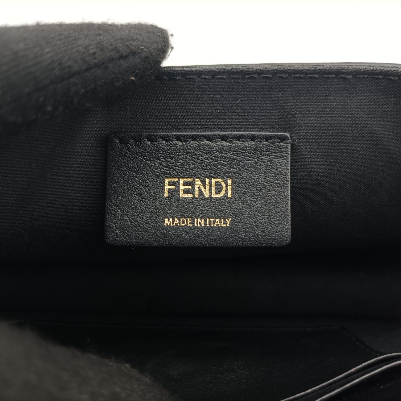 Pre-owned Fendi F is Black Leather 8BM005 shoulderbag | stylenewstar