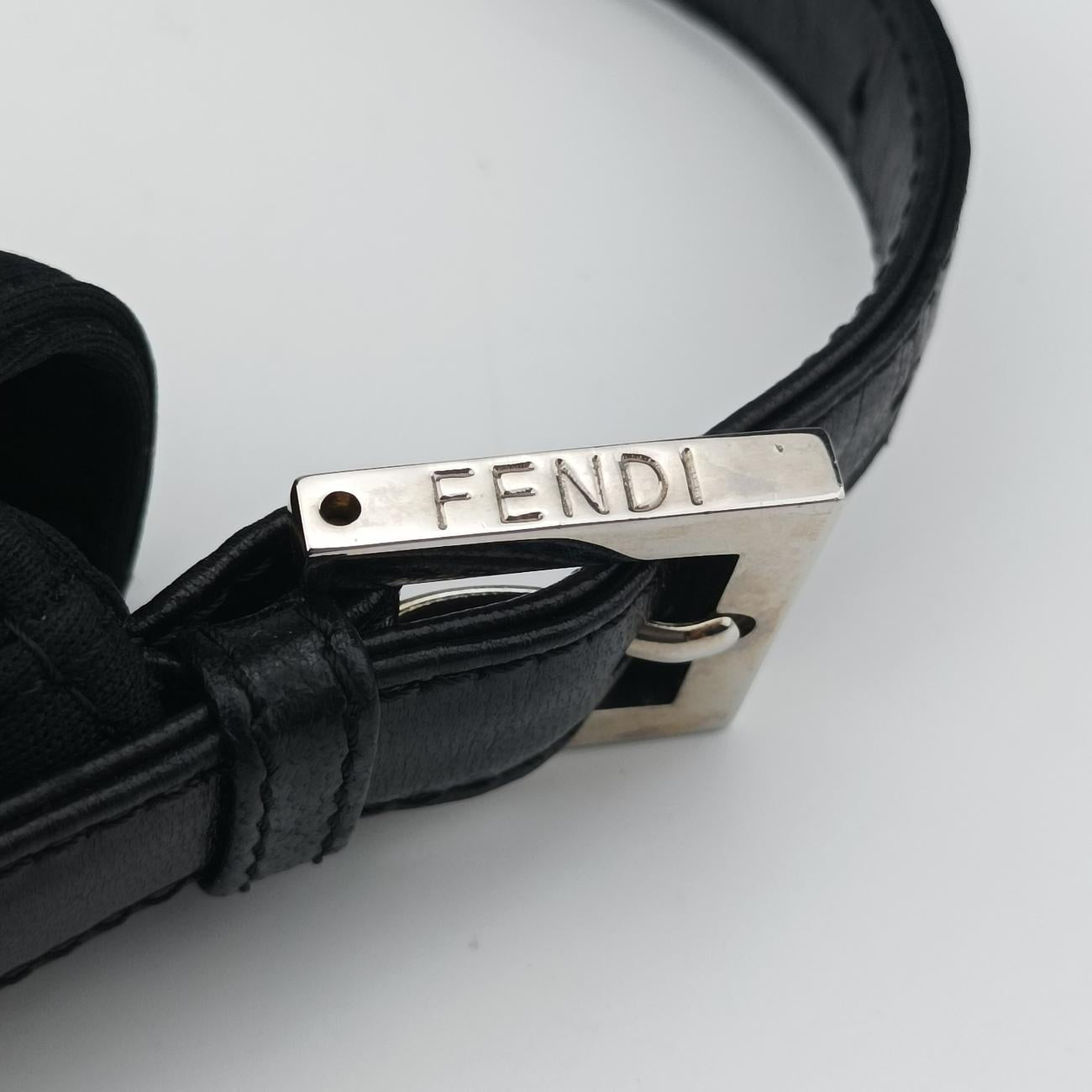 Pre-owned Fendi Baguette Black silk 26424 shoulderbag | stylenewstar