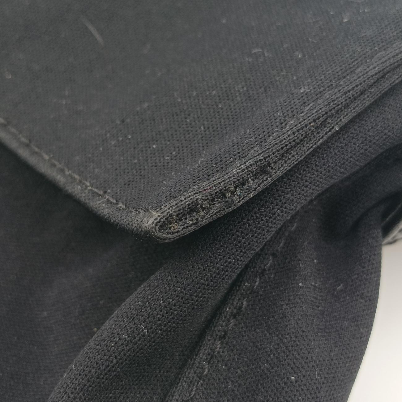 Pre-owned Fendi Baguette Black silk 26424 shoulderbag | stylenewstar