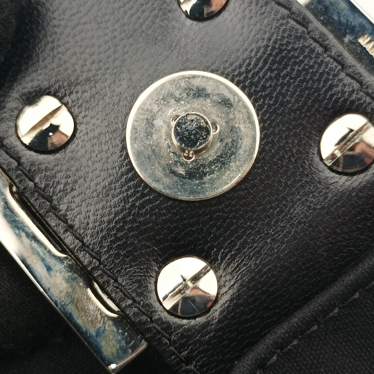 Pre-owned Fendi Baguette Black silk 26424 shoulderbag | stylenewstar