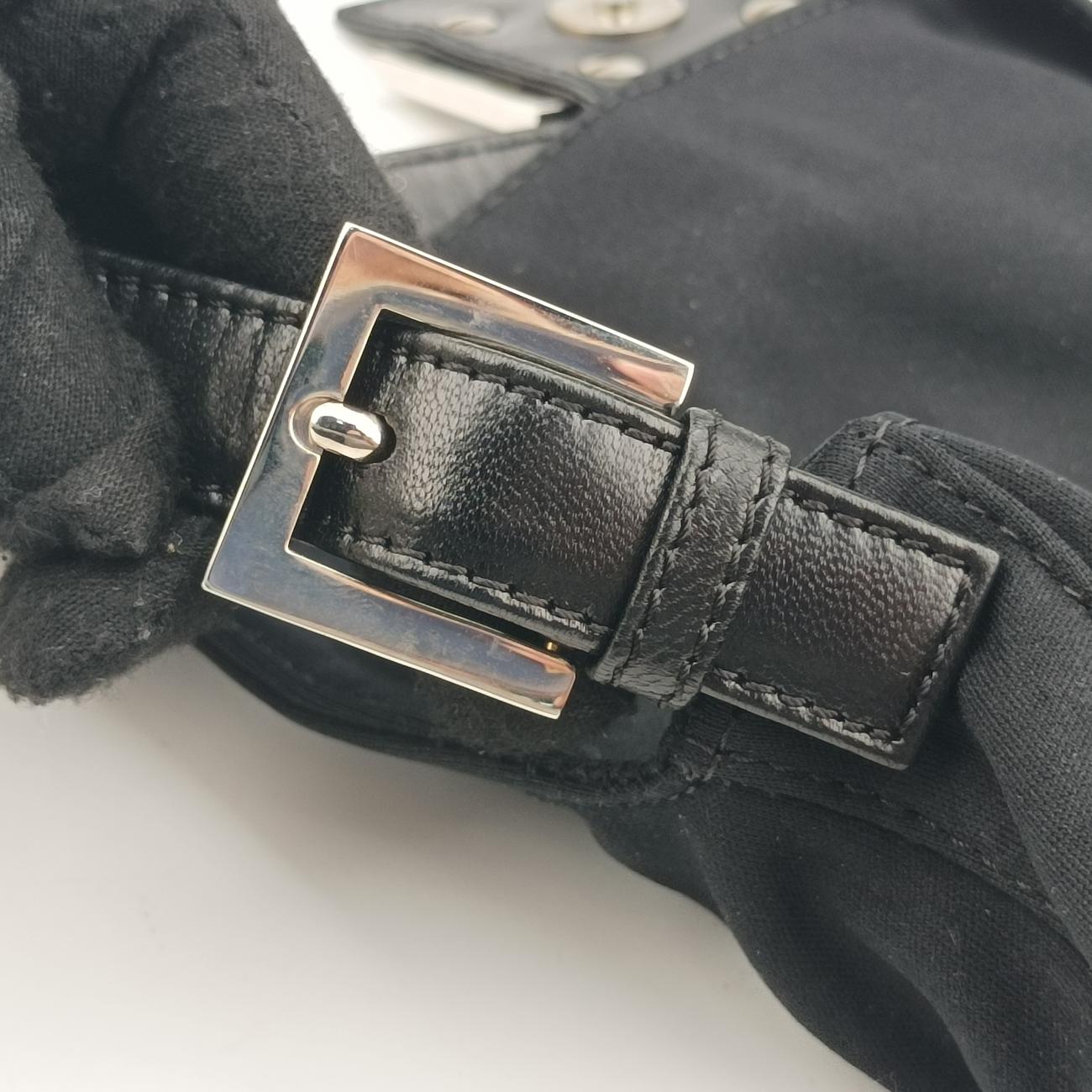 Pre-owned Fendi Baguette Black silk 26424 shoulderbag | stylenewstar