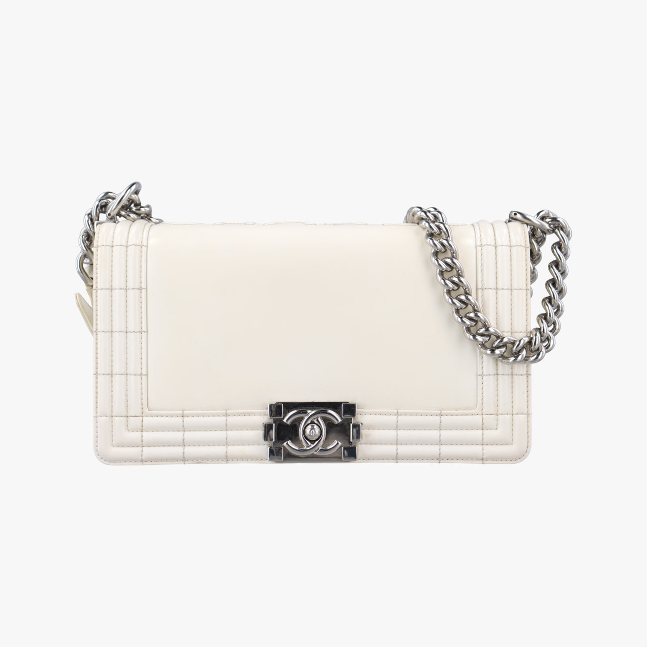Vintage Chanel BOY CHANEL White Patent A67018 shoulderbag | stylenewstar