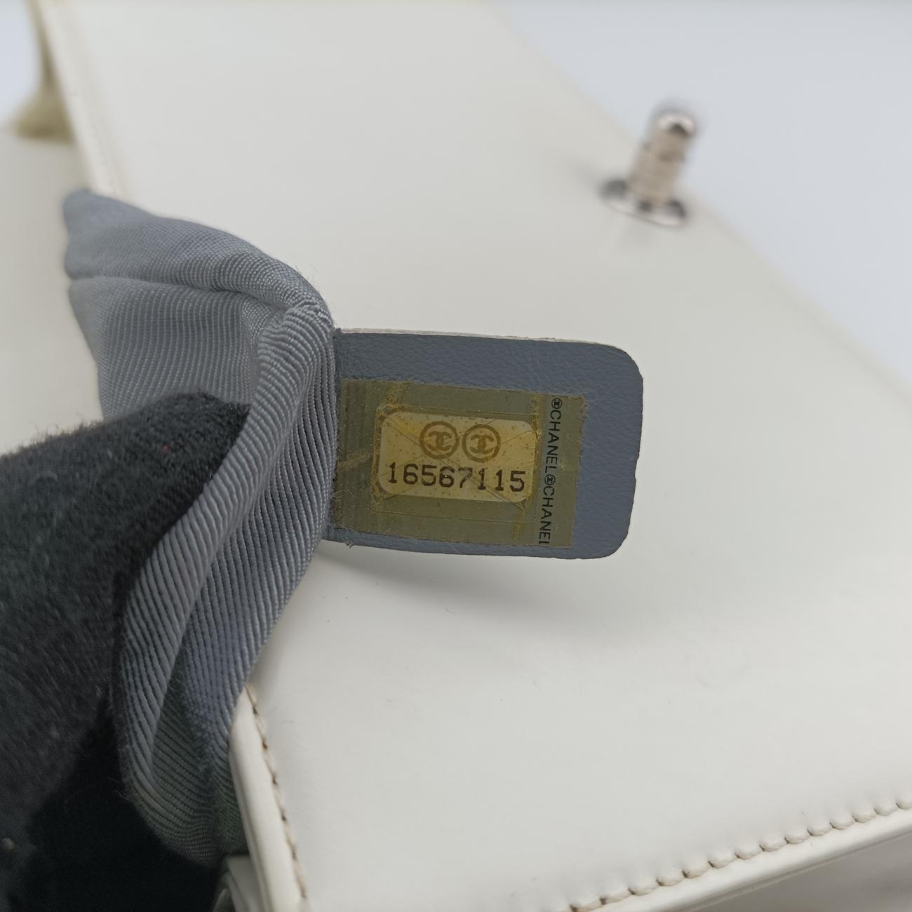 Vintage Chanel BOY CHANEL White Patent A67018 shoulderbag | stylenewstar