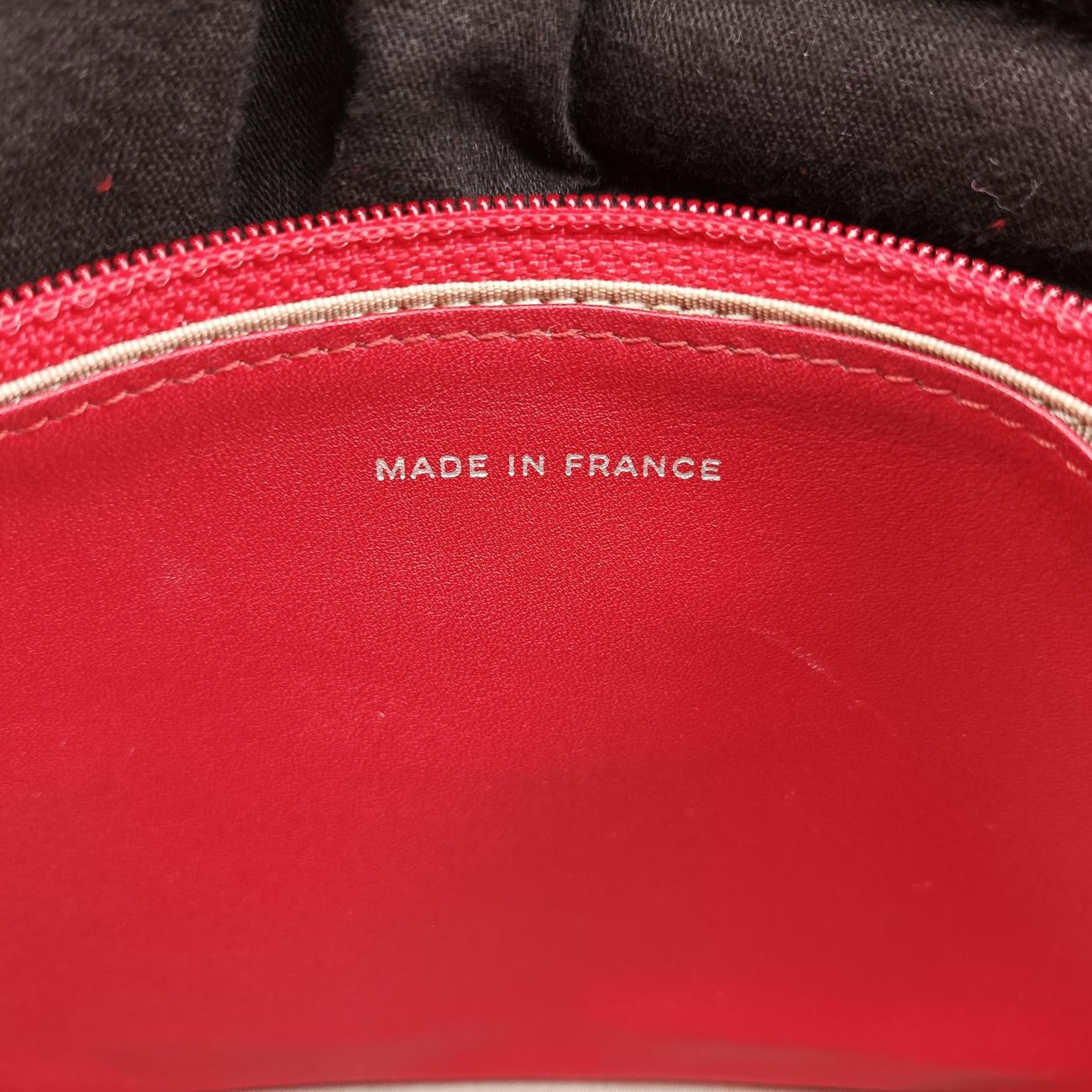 Vintage Chanel Matelasse coco mark Red Patent A48692 shoulderbag | stylenewstar