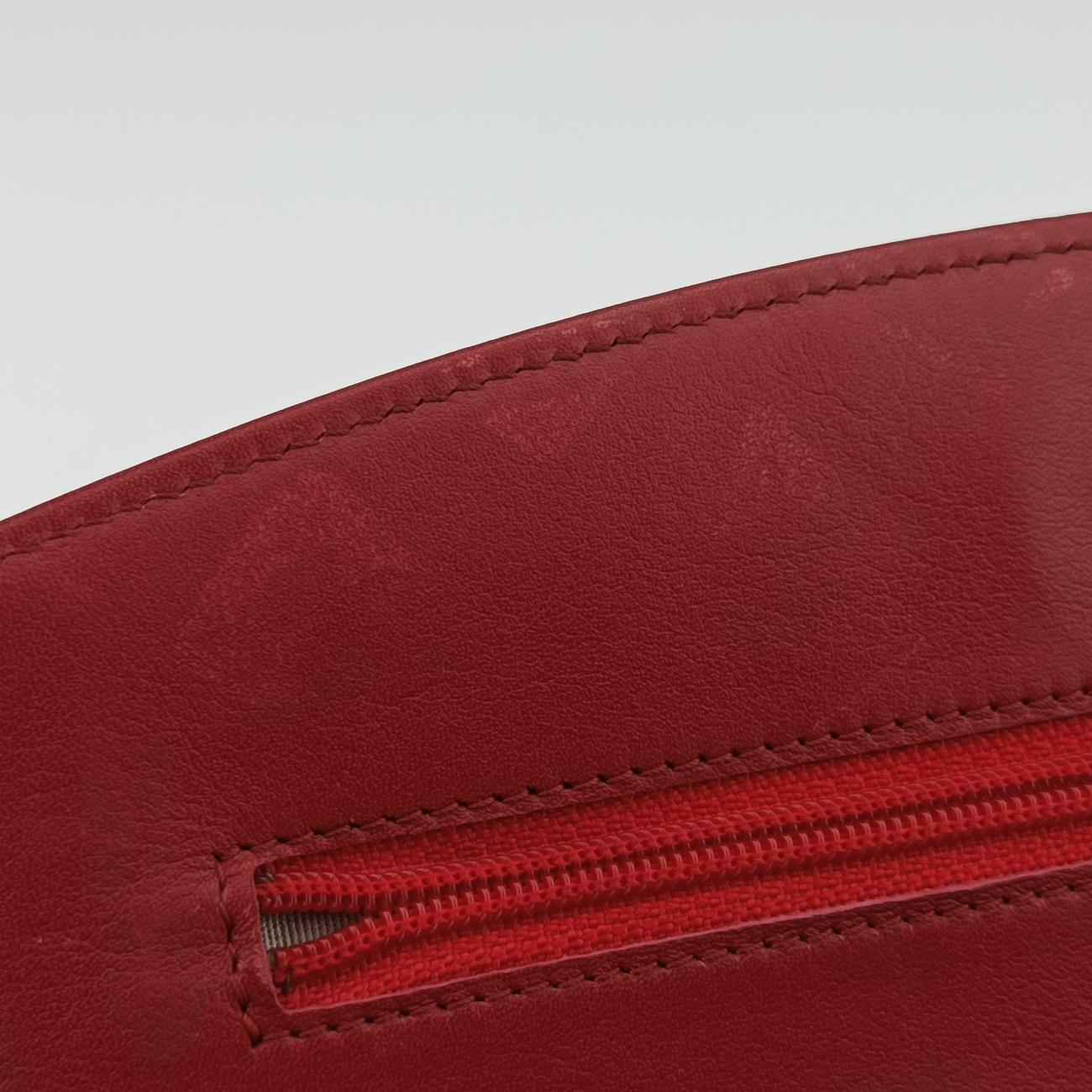 Vintage Chanel Matelasse coco mark Red Patent A48692 shoulderbag | stylenewstar