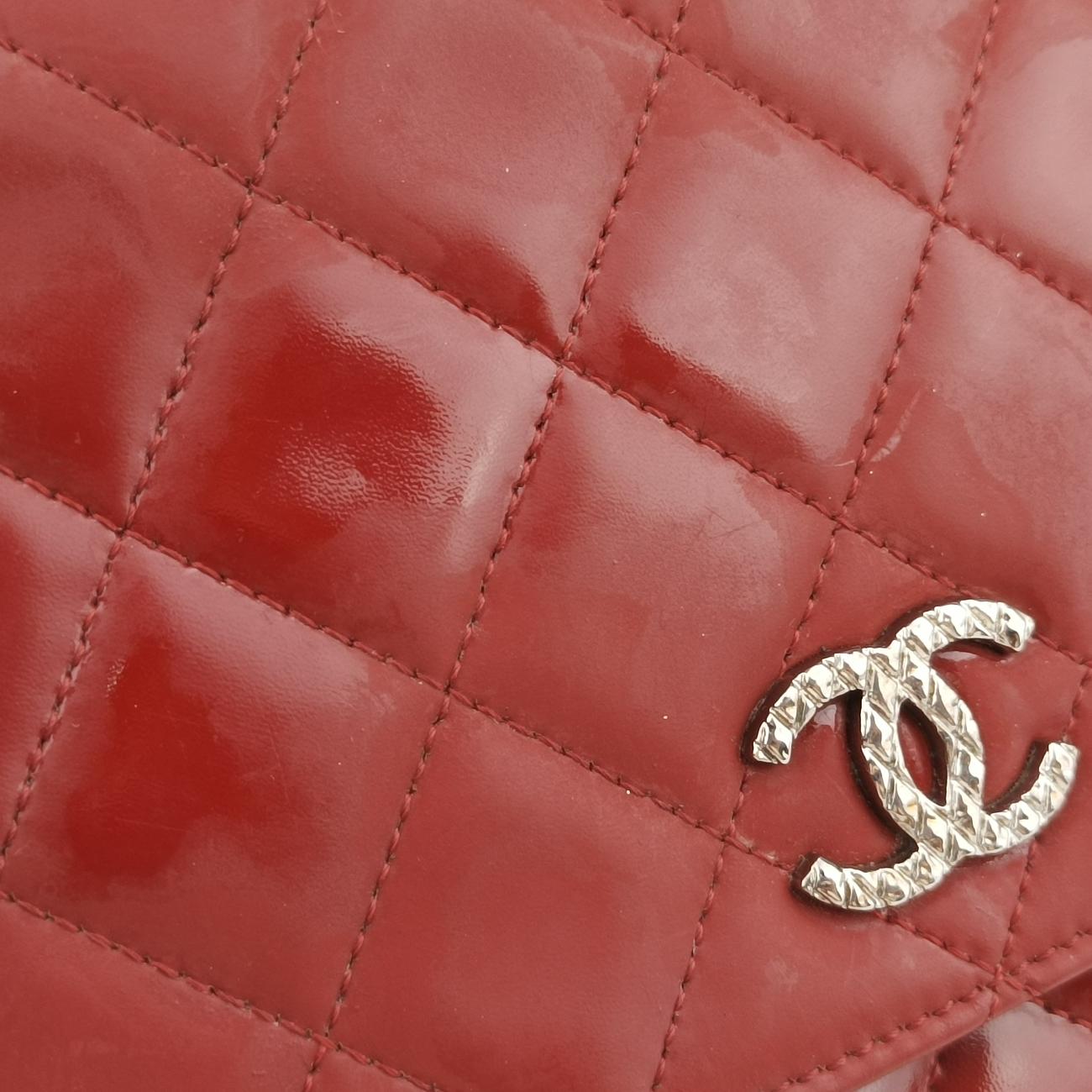 Vintage Chanel Matelasse coco mark Red Patent A48692 shoulderbag | stylenewstar