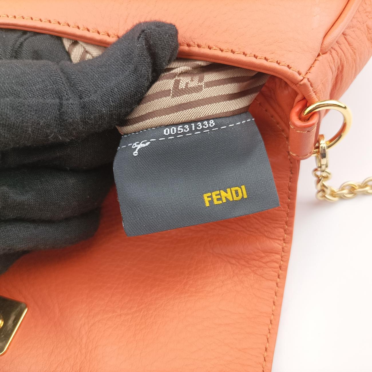 Vintage Fendi Fendista Pochette Orange Leather 8M0276 shoulderbag | stylenewstar