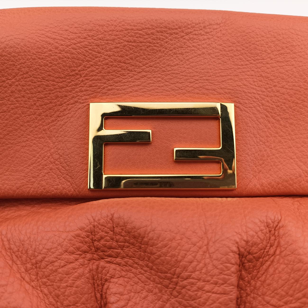 Vintage Fendi Fendista Pochette Orange Leather 8M0276 shoulderbag | stylenewstar